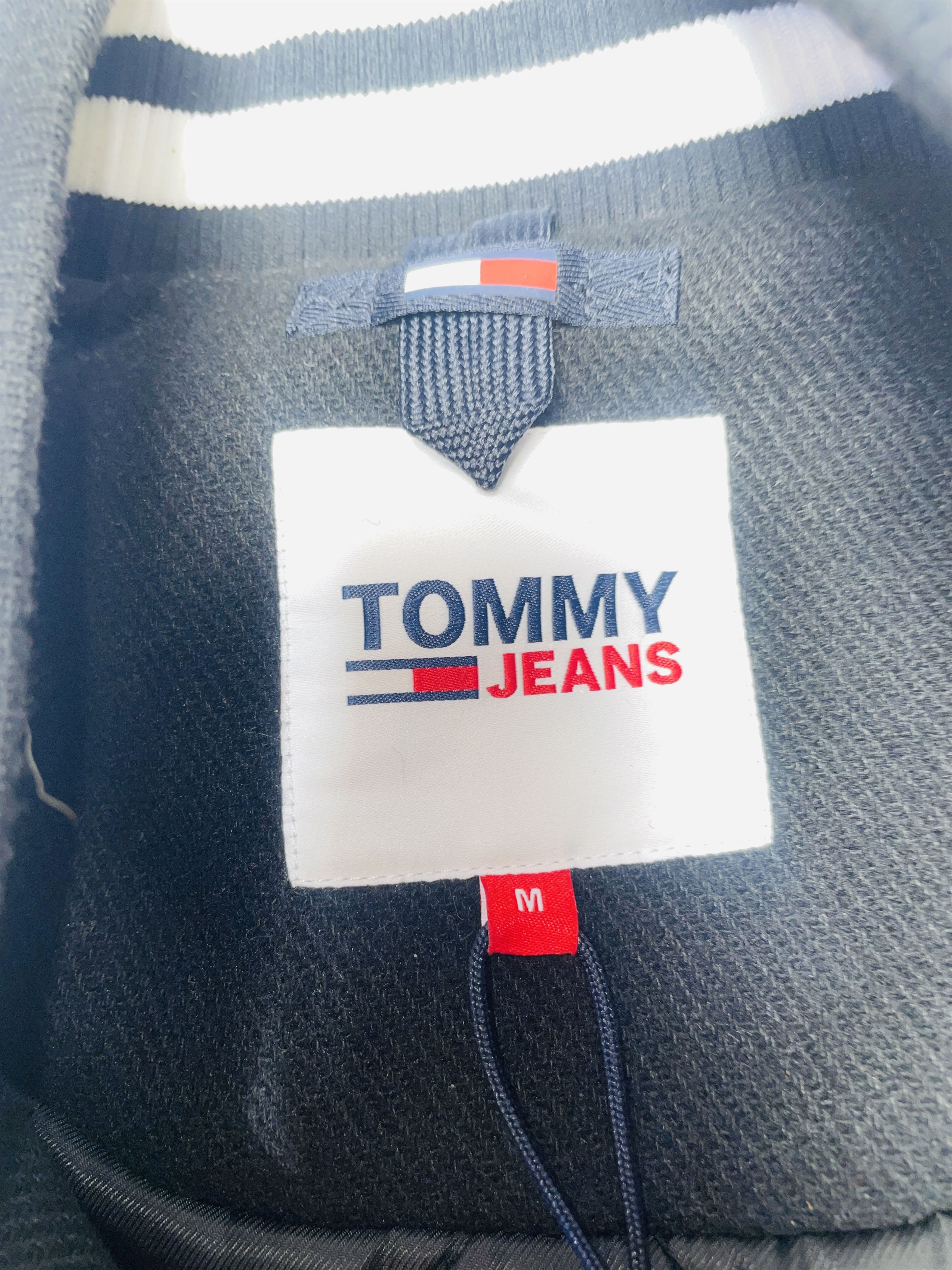 Tommy Jeans 🧥 99,90€ – Tommy Jeans Bomberjacke schwarz/weiß Gr.M Size US M / EU 48-50 / 2 - 2 Thumbnail