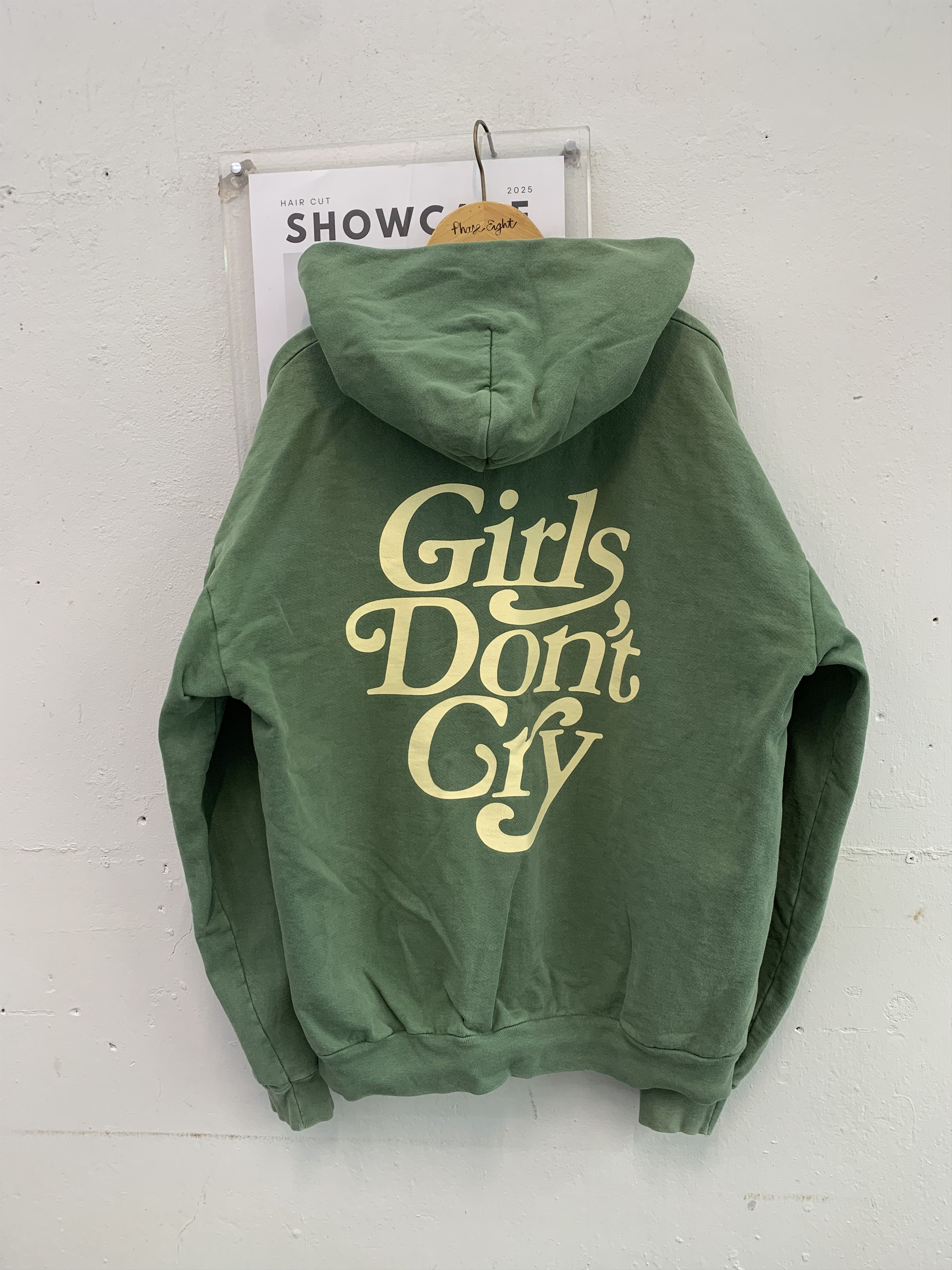 Girls Don't Cry 🪡GIRLS DONT CRY SIZE XL GREEN HOODIE.✨ Size US XL / EU 56 / 4 - 10 Thumbnail