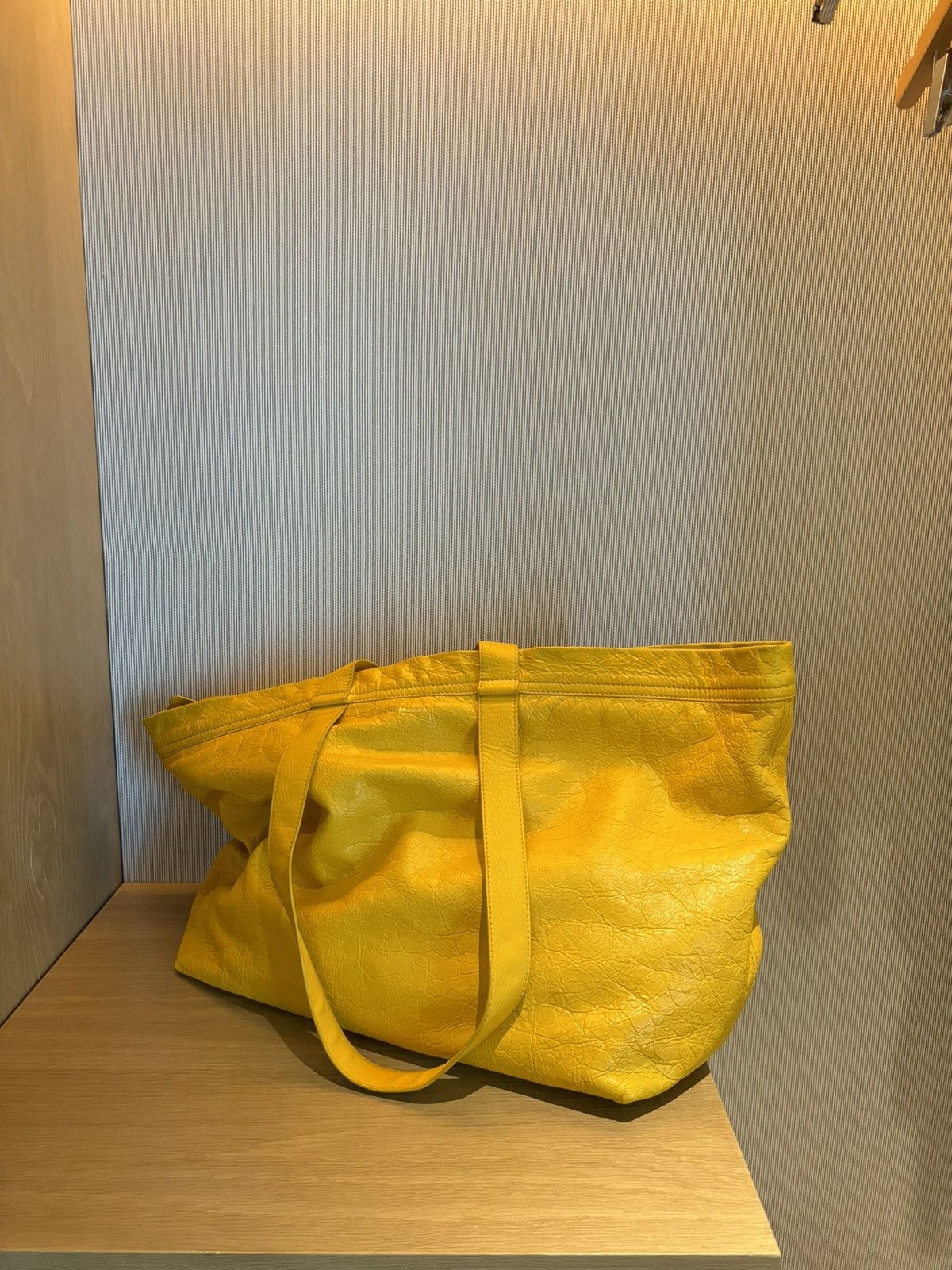 Balenciaga Balenciaga Rare SS17 XL IKEA yellow shopper tote Bag Size ONE SIZE - 3 Thumbnail