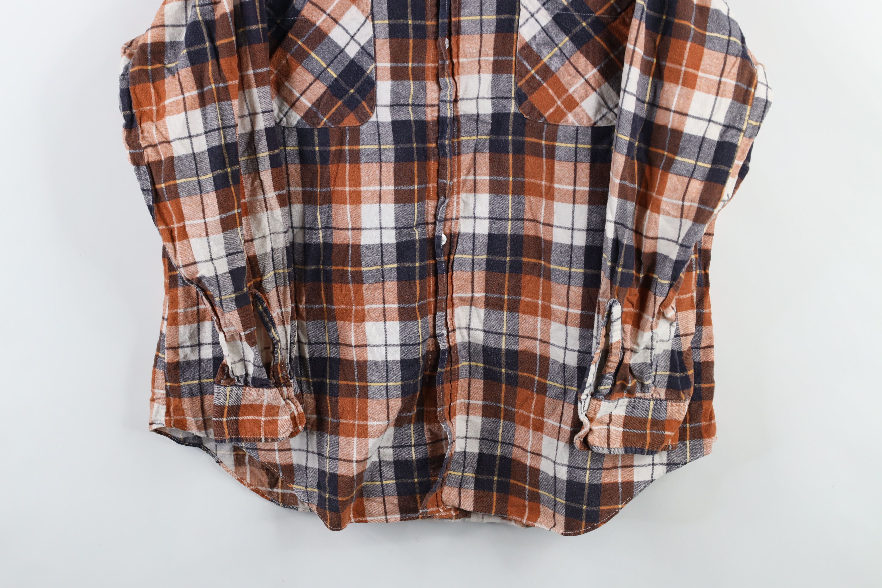 Vintage Vintage 70s Streetwear Workwear Flannel Button Shirt Plaid Size US XL / EU 56 / 4 - 3 Thumbnail