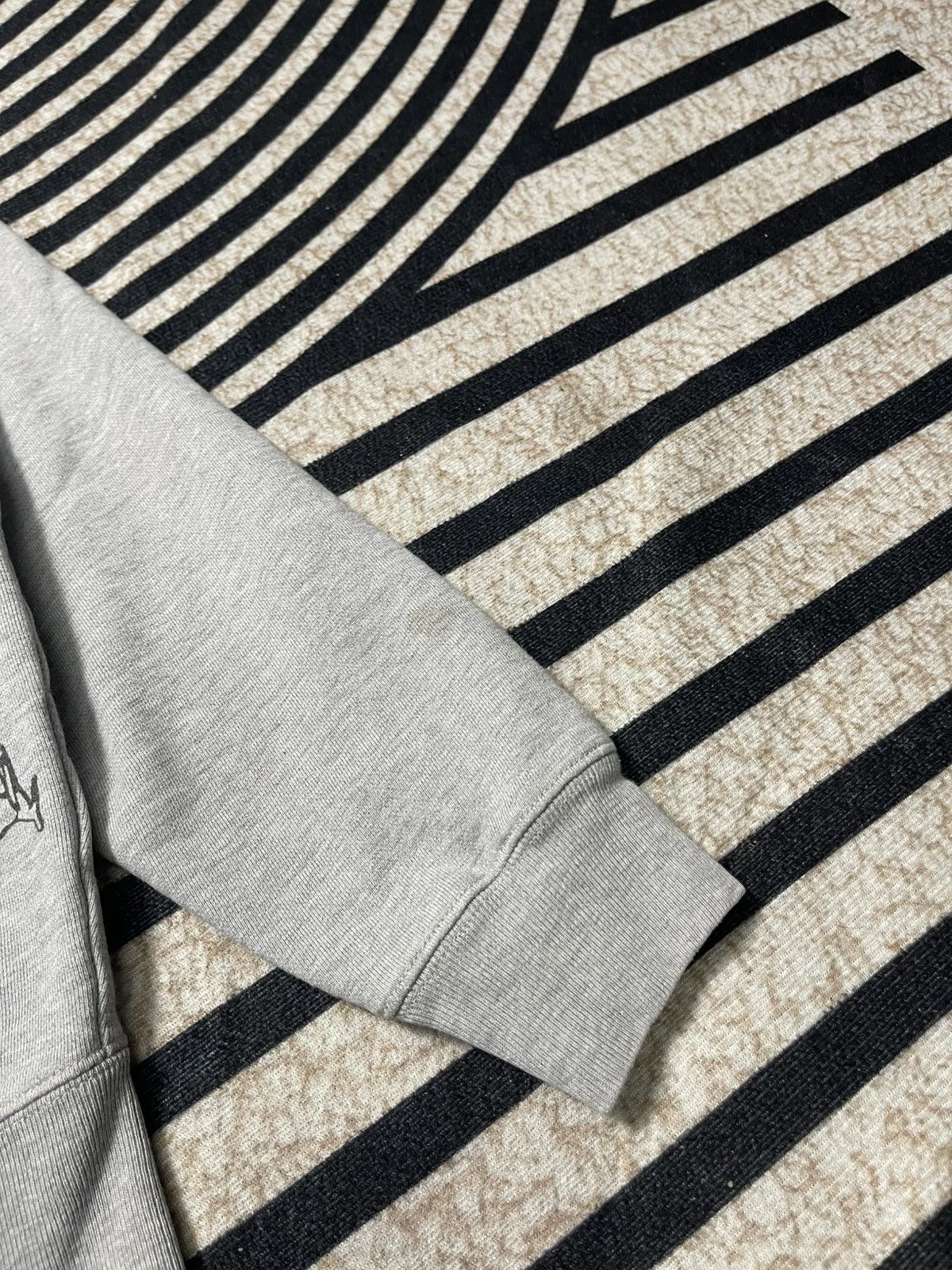 Carven 🐐CARVEN CROSSWALK CITY SCENE POP ART GRAPHIC CREWNECK Size US S / EU 44-46 / 1 - 6 Thumbnail