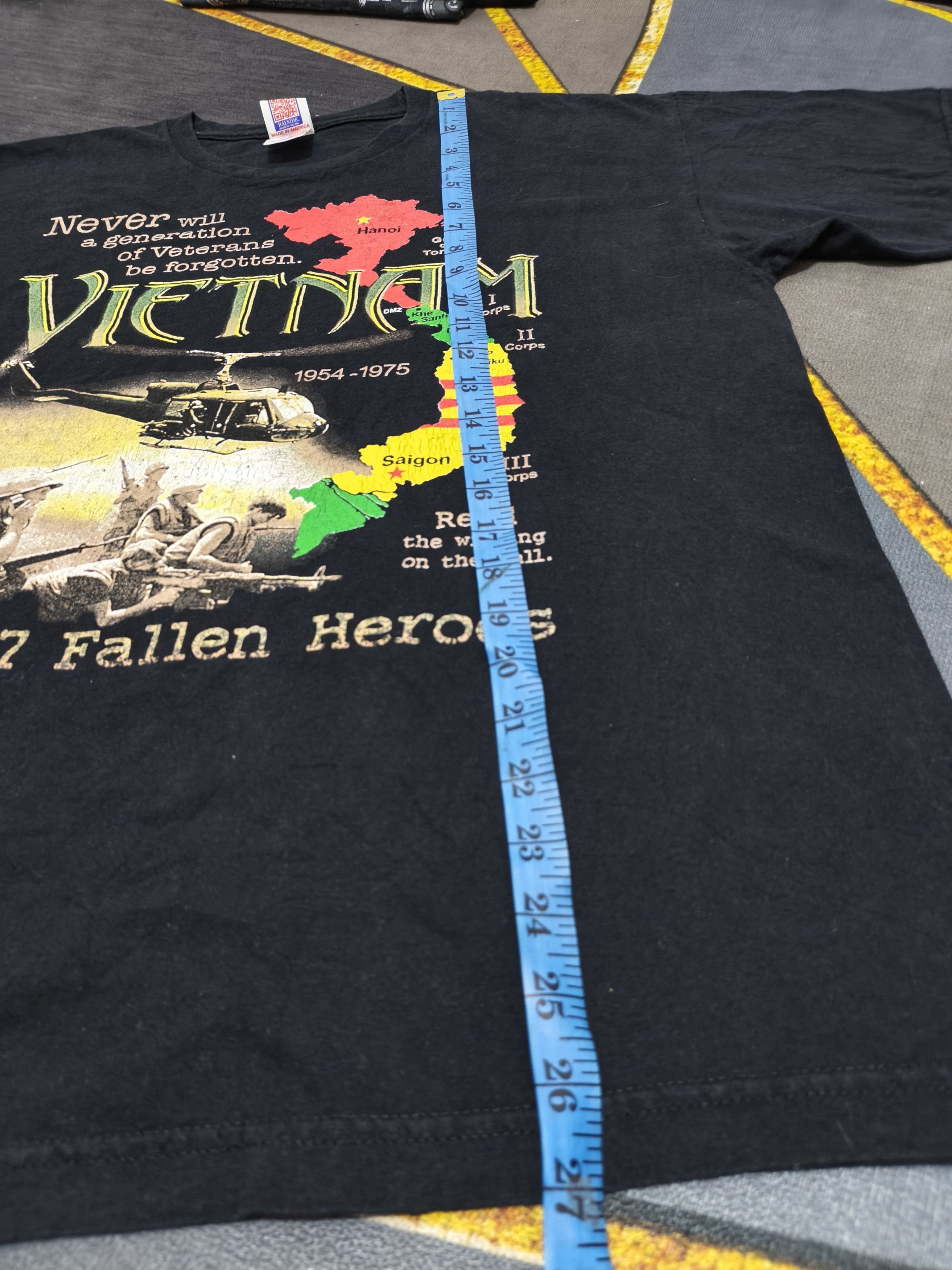 Other Vietnam War Tribute Tee Fallen Heroes Bayside Made in USA Size US L / EU 52-54 / 3 - 8 Thumbnail