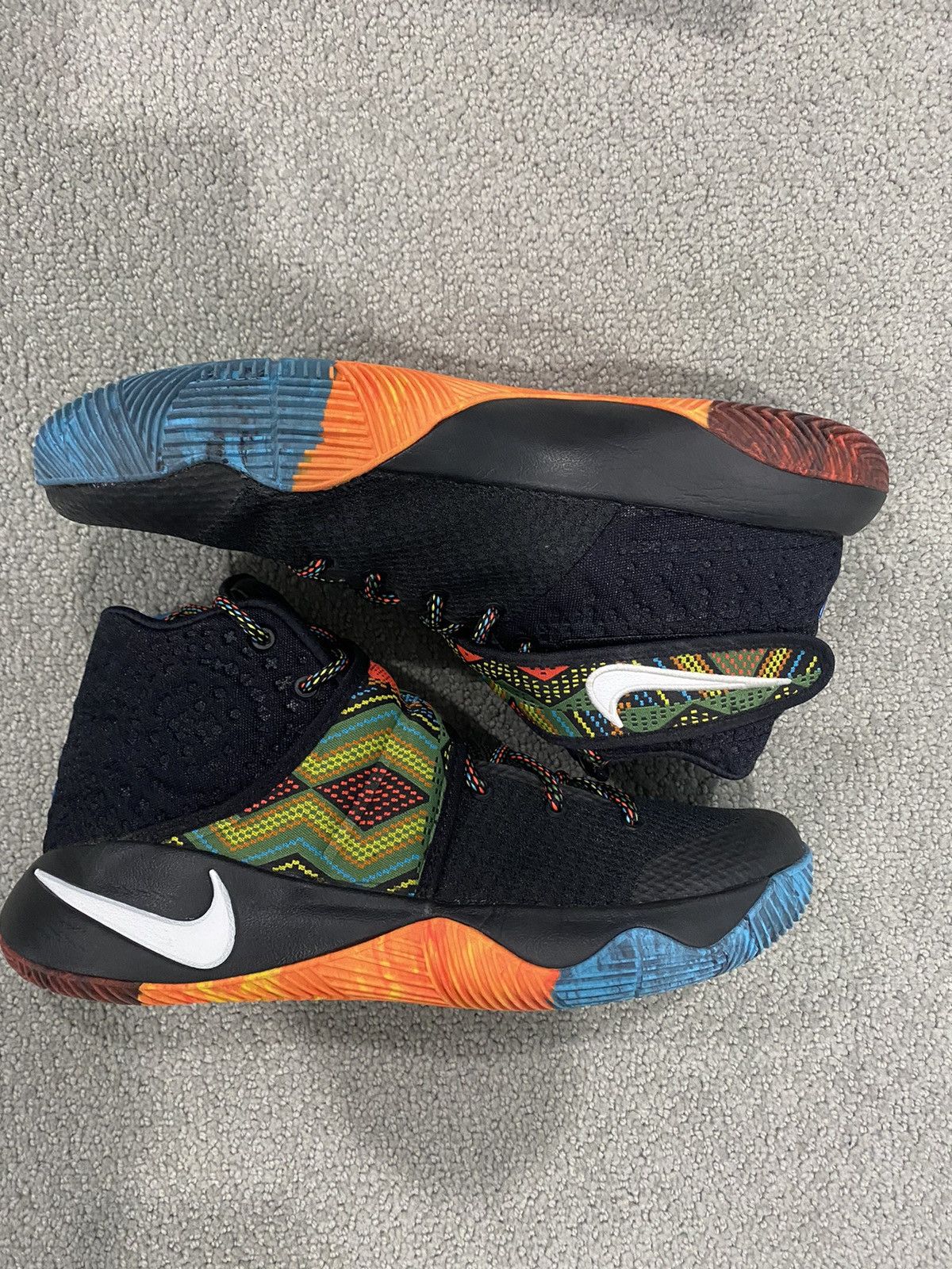 Nike Nike Kyrie 2 BHM 2016 Size US 8 / EU 41 - 2 Thumbnail