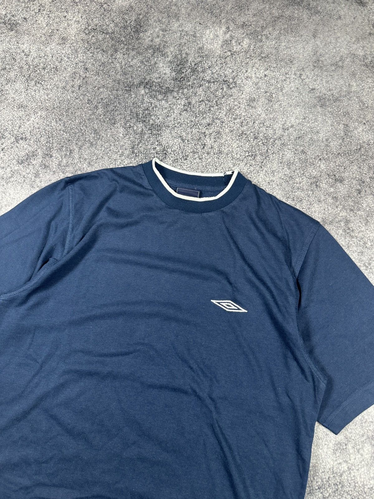 Umbro Vintage Umbro Logo T-shirt Streetwear Style Rare Casual M Size US M / EU 48-50 / 2 - 2 Thumbnail