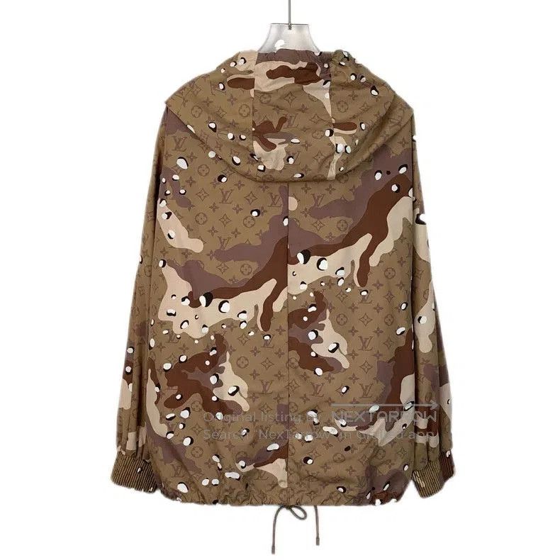 Louis Vuitton Louis Vuitton camouflage print hardshell jacket. Size US XL / EU 56 / 4 - 2 Thumbnail