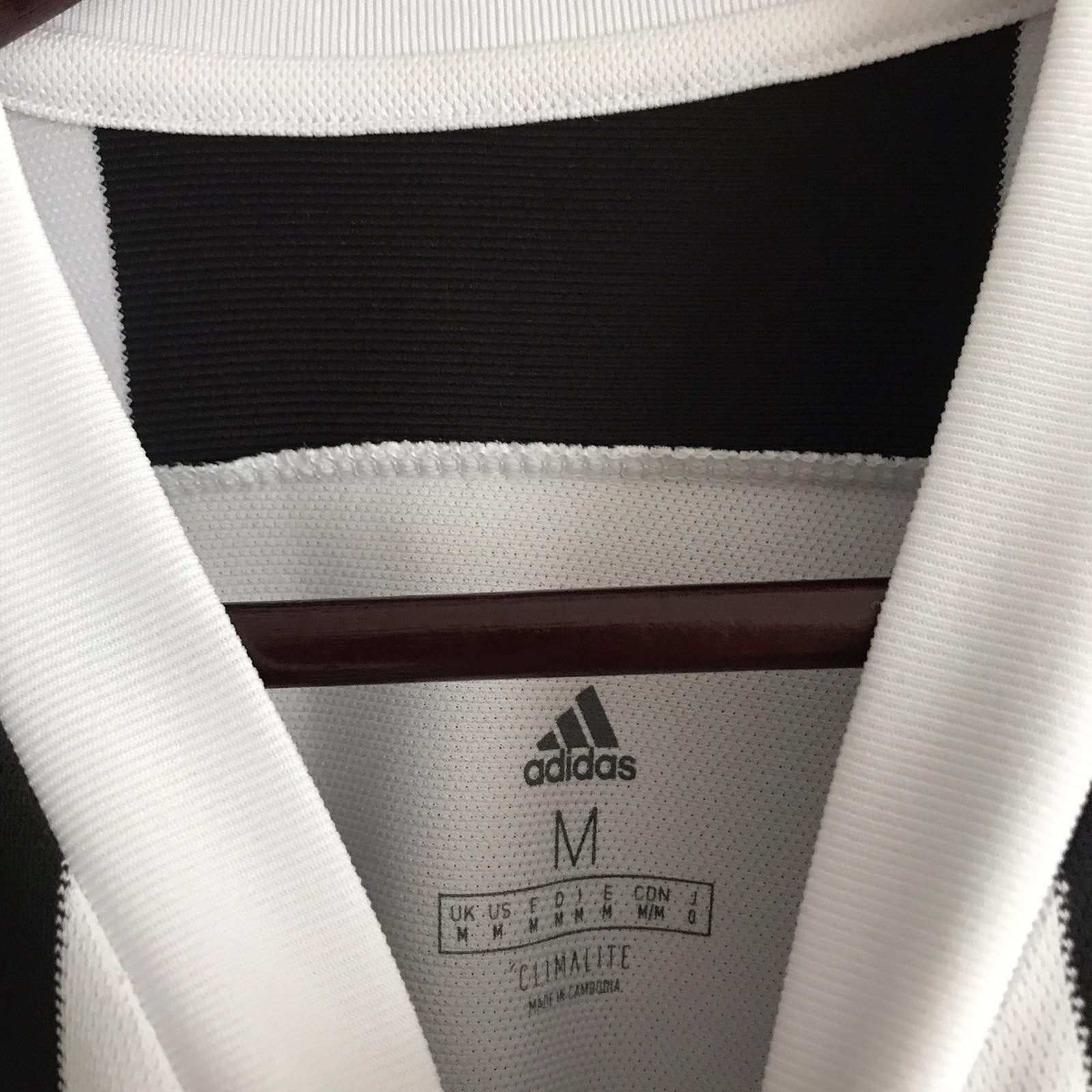 Adidas Adidas Blockcore Juventus Jeep Soccer Jersey Sz M Size US M / EU 48-50 / 2 - 4 Thumbnail