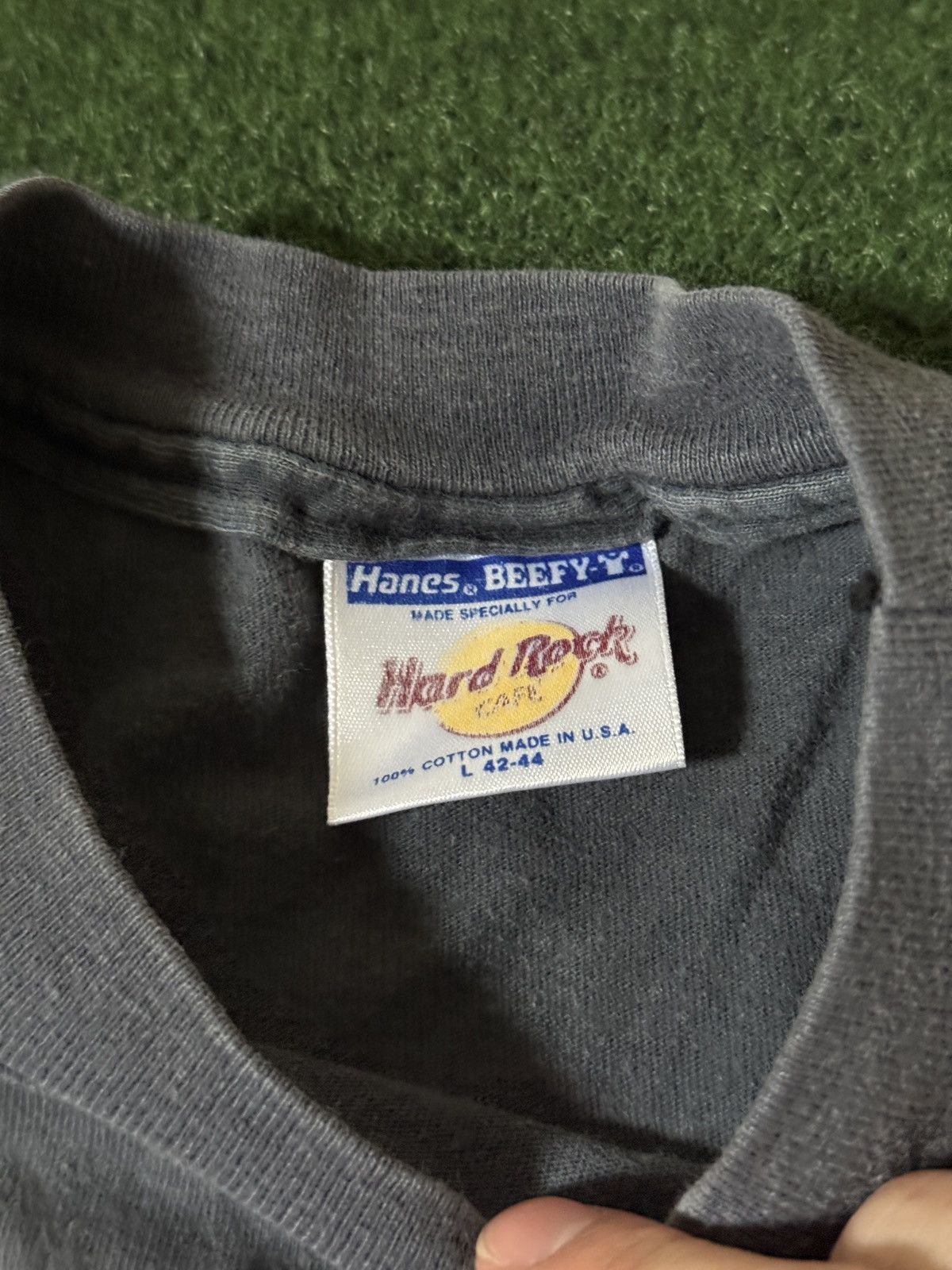 Hard Rock Cafe × Vintage Vintage 90s Hard Rock Cafe New York City Faded Retro T Shirt Size US M / EU 48-50 / 2 - 3 Thumbnail