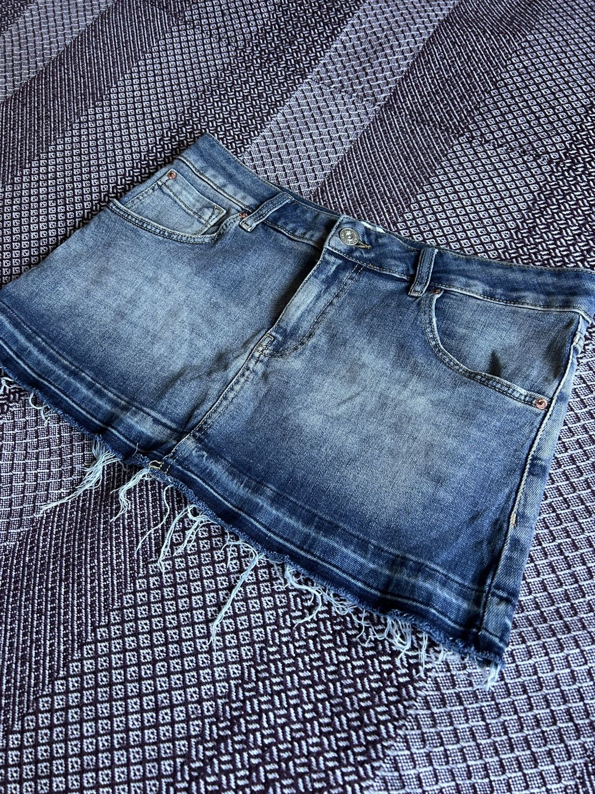 Bdg Vintage BDG Mini Skirt Distressed Faded Women Streetwear Size 30" / US 8 / IT 44 - 2 Thumbnail