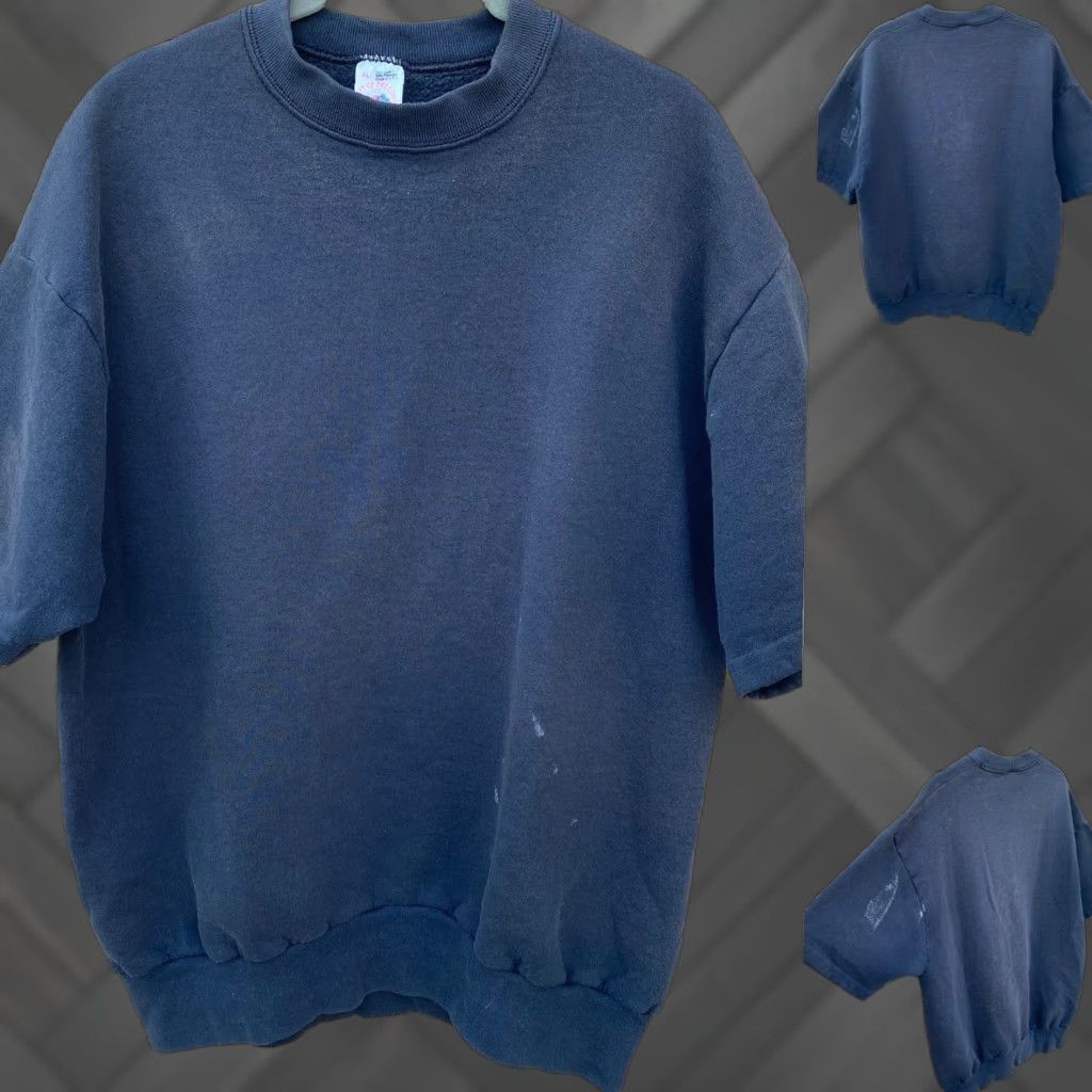 Fruit Of The Loom VINTAGE Fruit of the Loom Sweatshirt Short Sleeve XL Black Mens Pullover Vintage Cotton Blend Distressed Paint Likely Fading Ladies? Size US XL / EU 56 / 4 - 1 Thumbnail