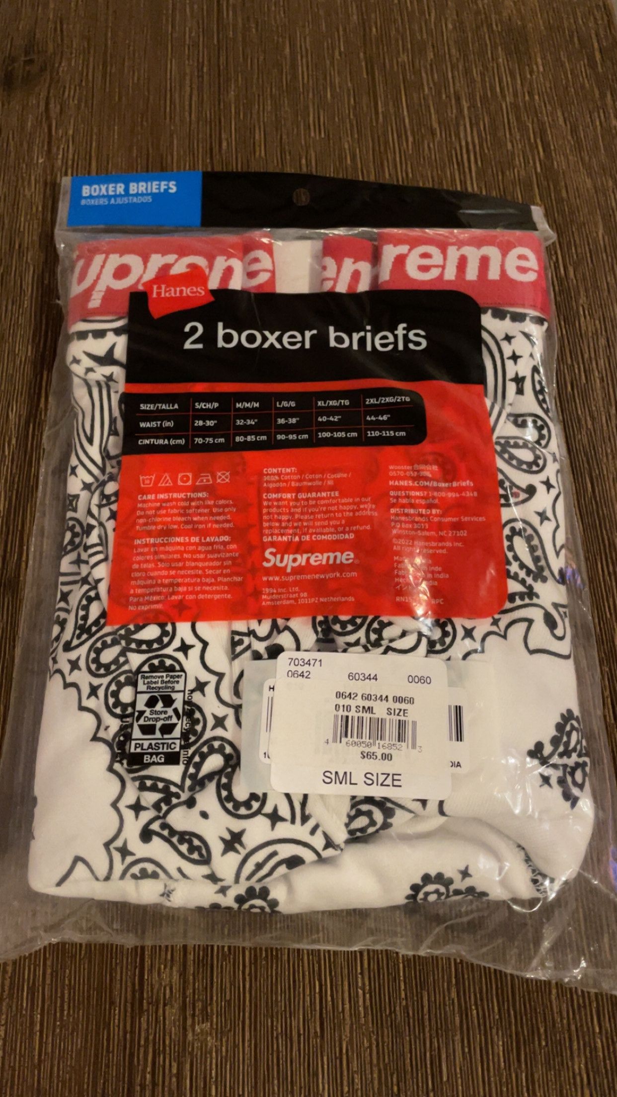 Supreme Supreme x Hanes boxers (2 pack - Small) Size 30 - 2 Thumbnail