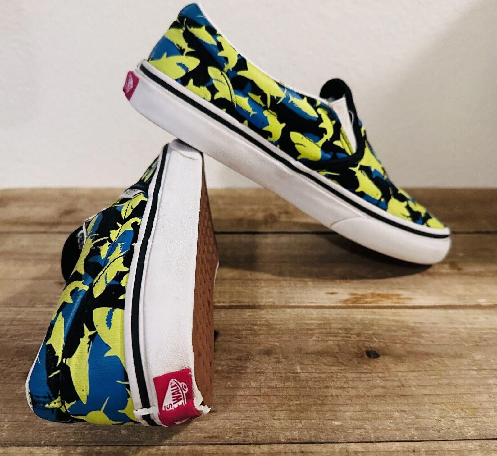 Vans VANS Classic Slip-On 'Sharks' SK8 Shoe- Youth Size 3.0 Size US 5 / EU 37 - 4 Thumbnail
