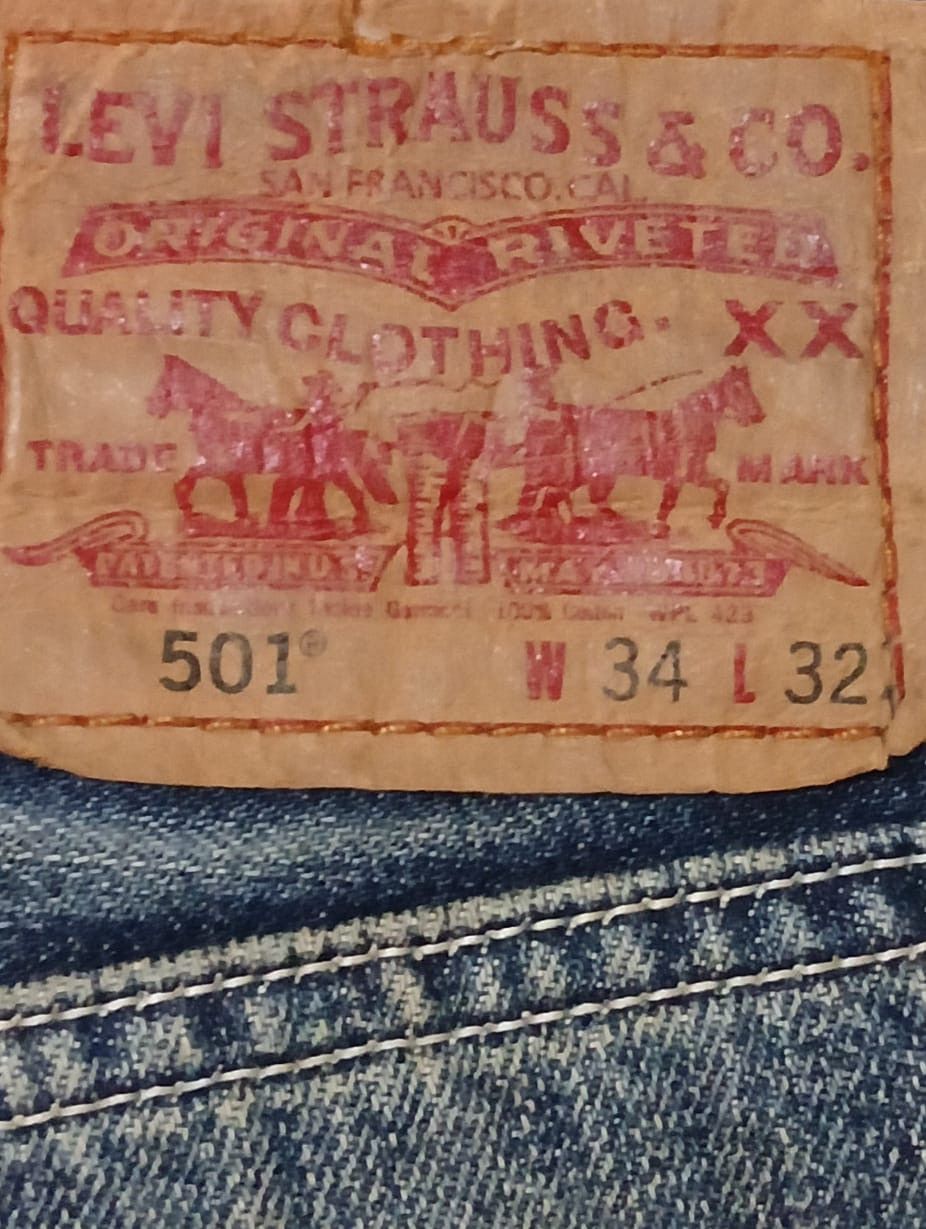 Levi's Levi's 501 Heavily Distressed Jeans Denim Size US 35 - 23 Thumbnail