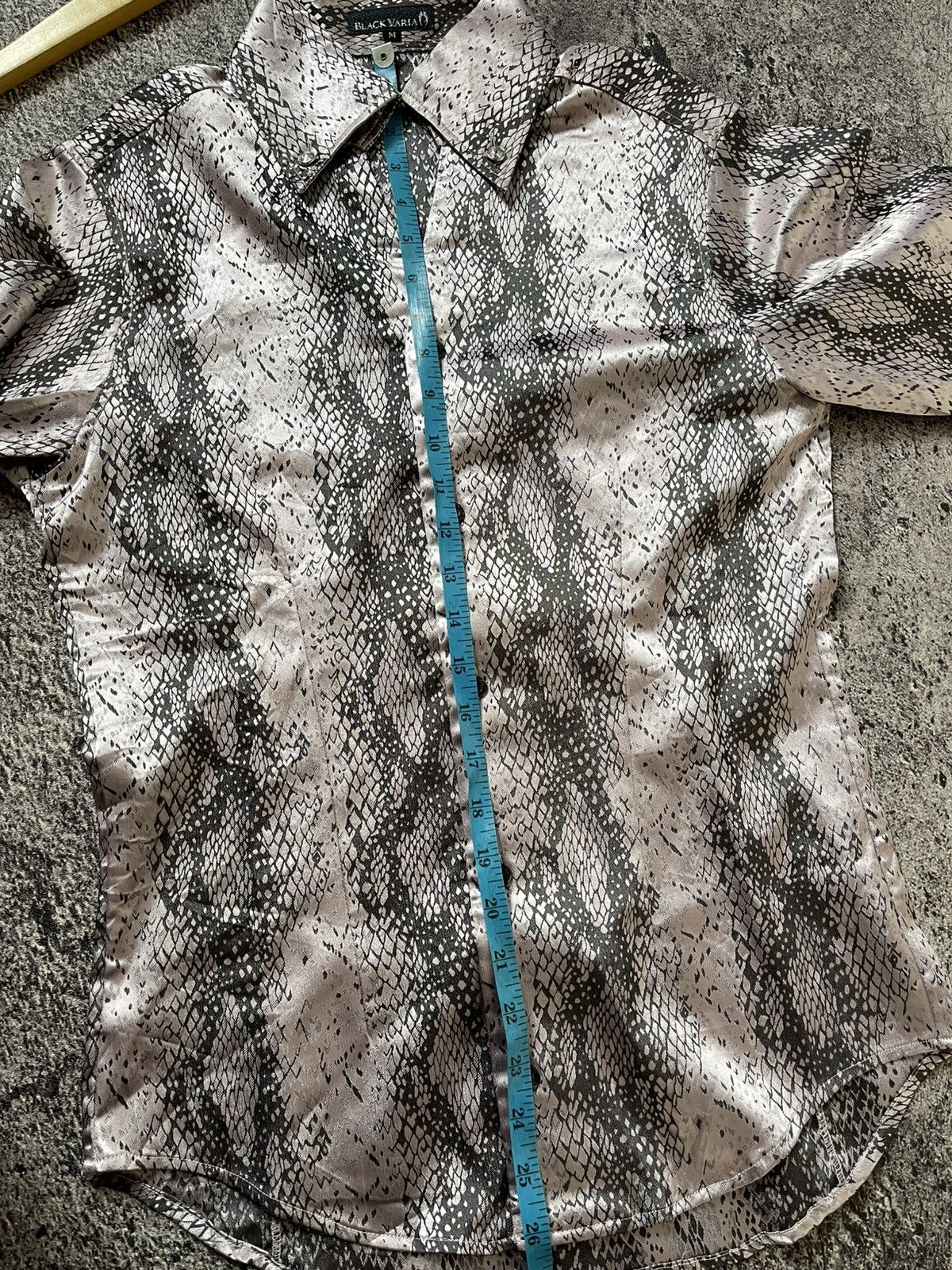 Japanese Brand Black Varia Japan Snakeskin Ifsixwasnine Shirt Size US M / EU 48-50 / 2 - 13 Thumbnail