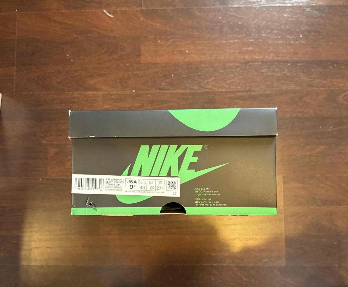 Jordan Brand Jordan Air Jordan 1 Retro High OG Lucky Green Size US 9.5 / EU 42-43 - 7 Thumbnail