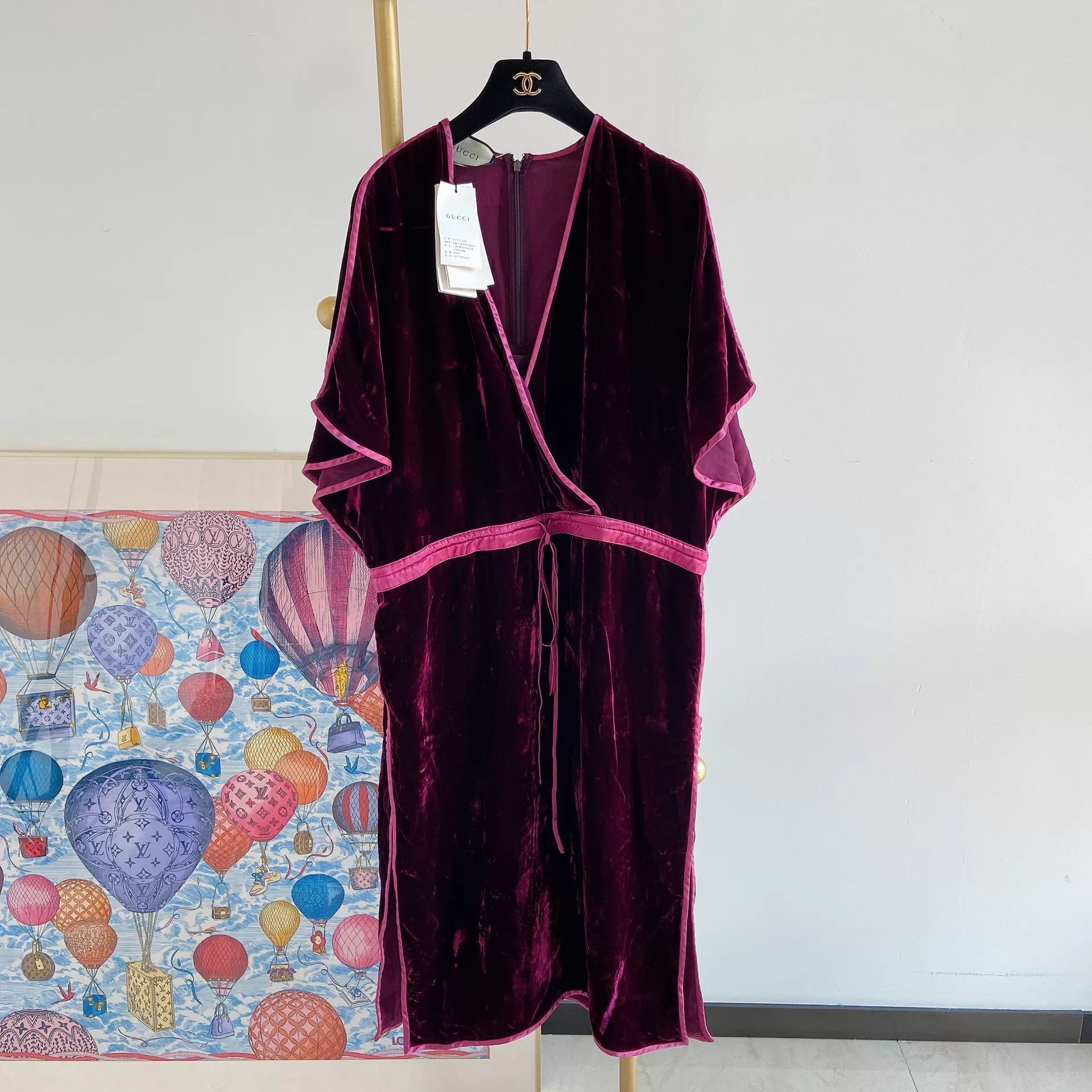 Gucci Gucci women's velvet slit dress 40 Size S / US 4 / IT 40 - 1 Thumbnail
