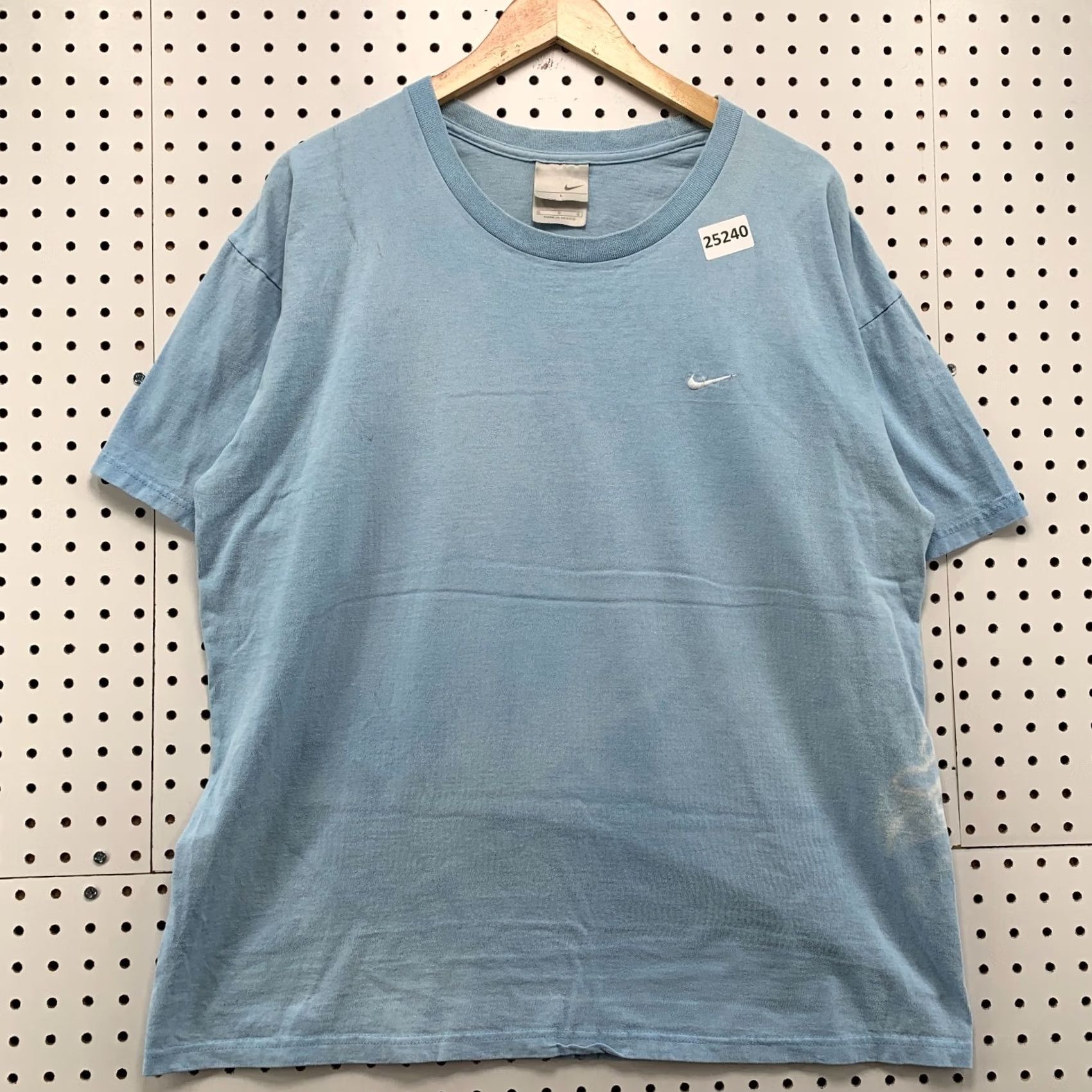 Nike VINTAGE Nike Shirt White Embroidered Swoosh Adult Large Size US L / EU 52-54 / 3 - 2 Thumbnail