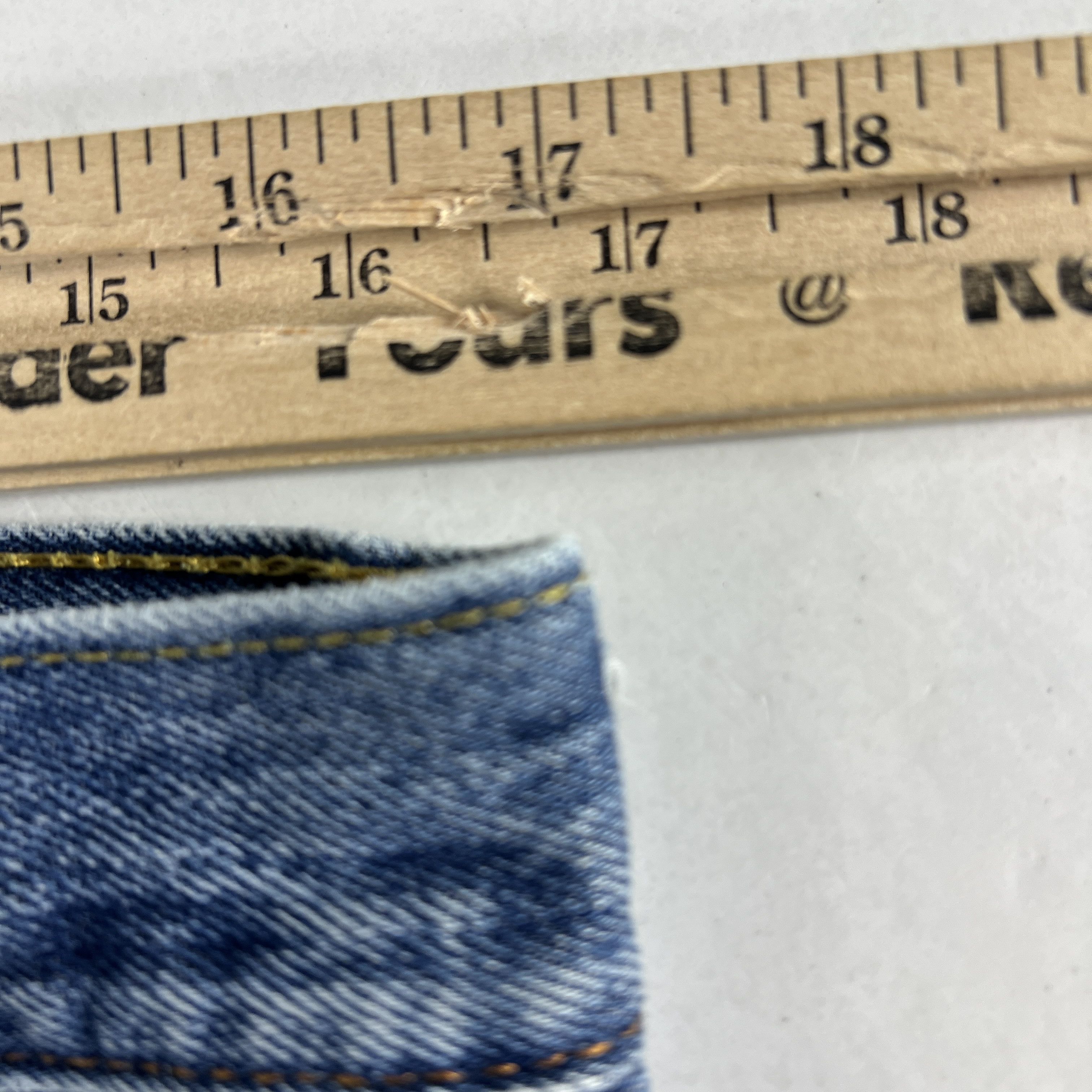 Levi's Levi's Jeans 505 Straight Leg Blue Faded Denim Size US 34 / EU 50 - 20 Thumbnail