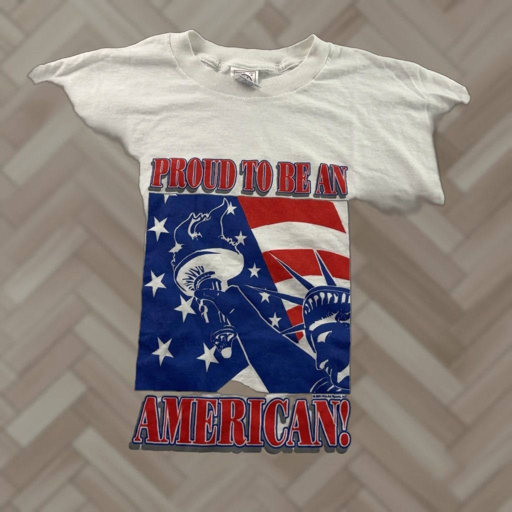 Delta VTG Delta Pro Weight T-Shirt Mens XL White Proud To Be An American Short Sleeve Crew Neck 2001 Vintage Size US XL / EU 56 / 4 - 1 Thumbnail