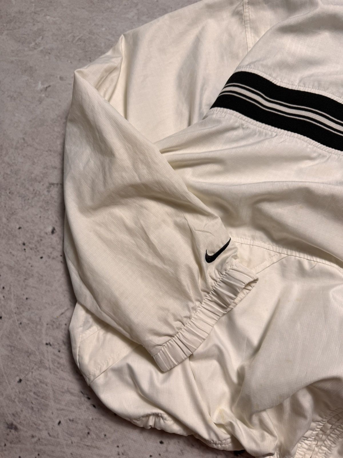 NIKE COURT VINTAGE BASIC LOGO OVERSIZE NYLON LIGHT JACKET