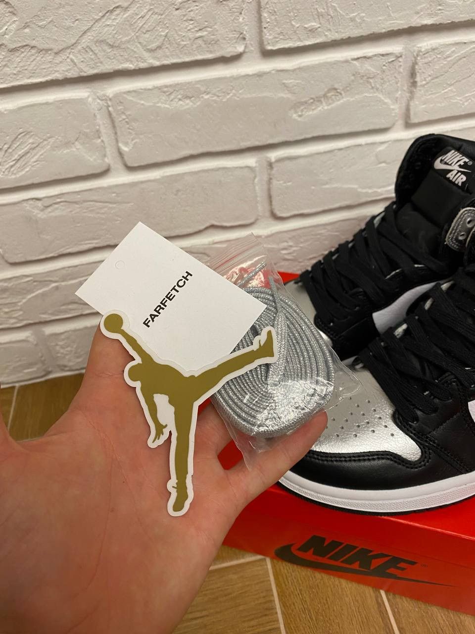 Jordan Brand Nike Jordan 1 Retro High Silver Toe (W) CD0461-001 Size US 6.5 / IT 36.5 - 2 Thumbnail