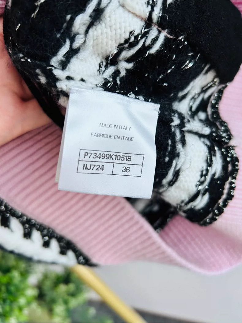 Chanel Chanel 22 autumn and winter pink edge striped knitted card Size XS / US 0-2 / IT 36-38 - 4 Thumbnail