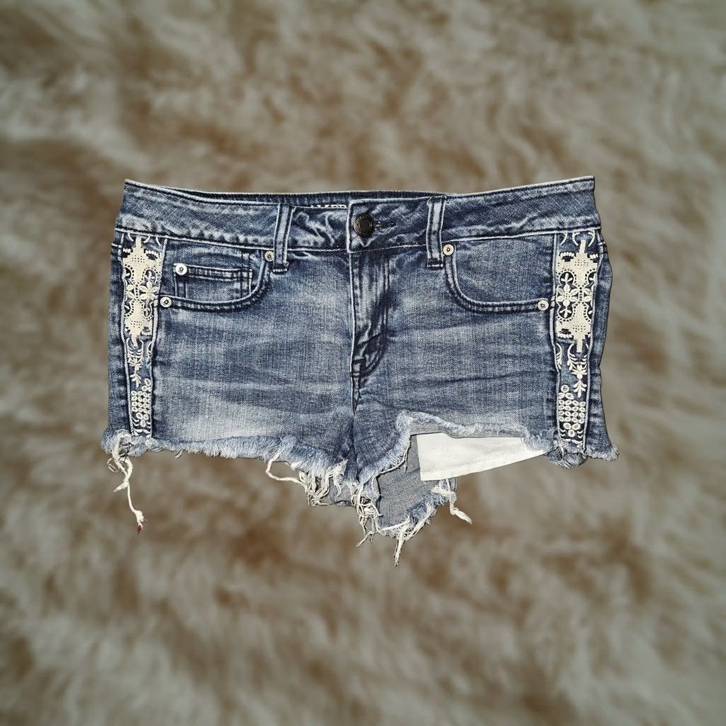 American Eagle Outfitters American Eagle Outfitters Shortie Shorts Womens 10 Blue Cutoff Lace Embroidered Slim Stretch Denim 5-Pocket Casual Summer Womens Size 32" / US 10 / IT 46 - 1 Thumbnail