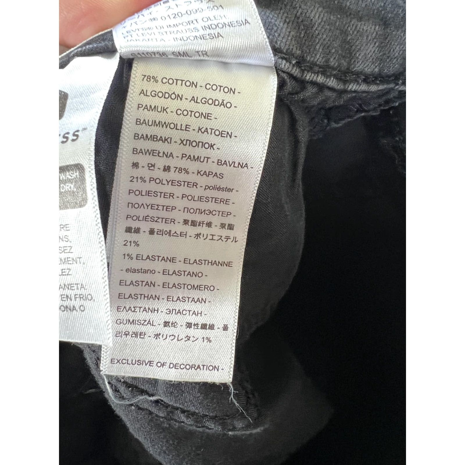 Levi's VINTAGE? No. Levi's 721 High Rise Skinny Jeans Womens 30 Black Denim Stretch Cropped Size 30" / US 8 / IT 44 - 5 Thumbnail