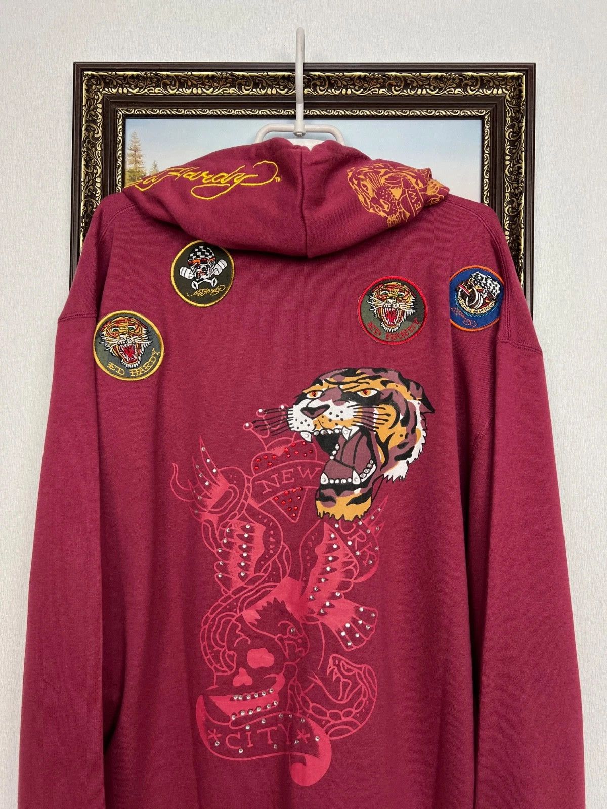 Ed Hardy Ed Hardy New Vintage Tiger Patch Hoodie Cranberry Rare Hype Size US XXL / EU 58 / 5 - 2 Thumbnail