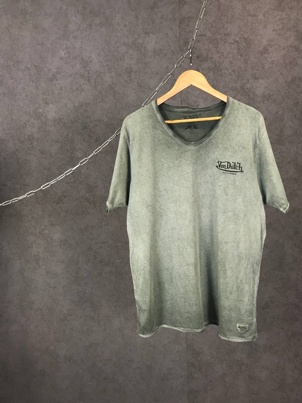 Designer Von Dutch California designer USA v neck overprinted tee Size US XL / EU 56 / 4 - 2 Thumbnail