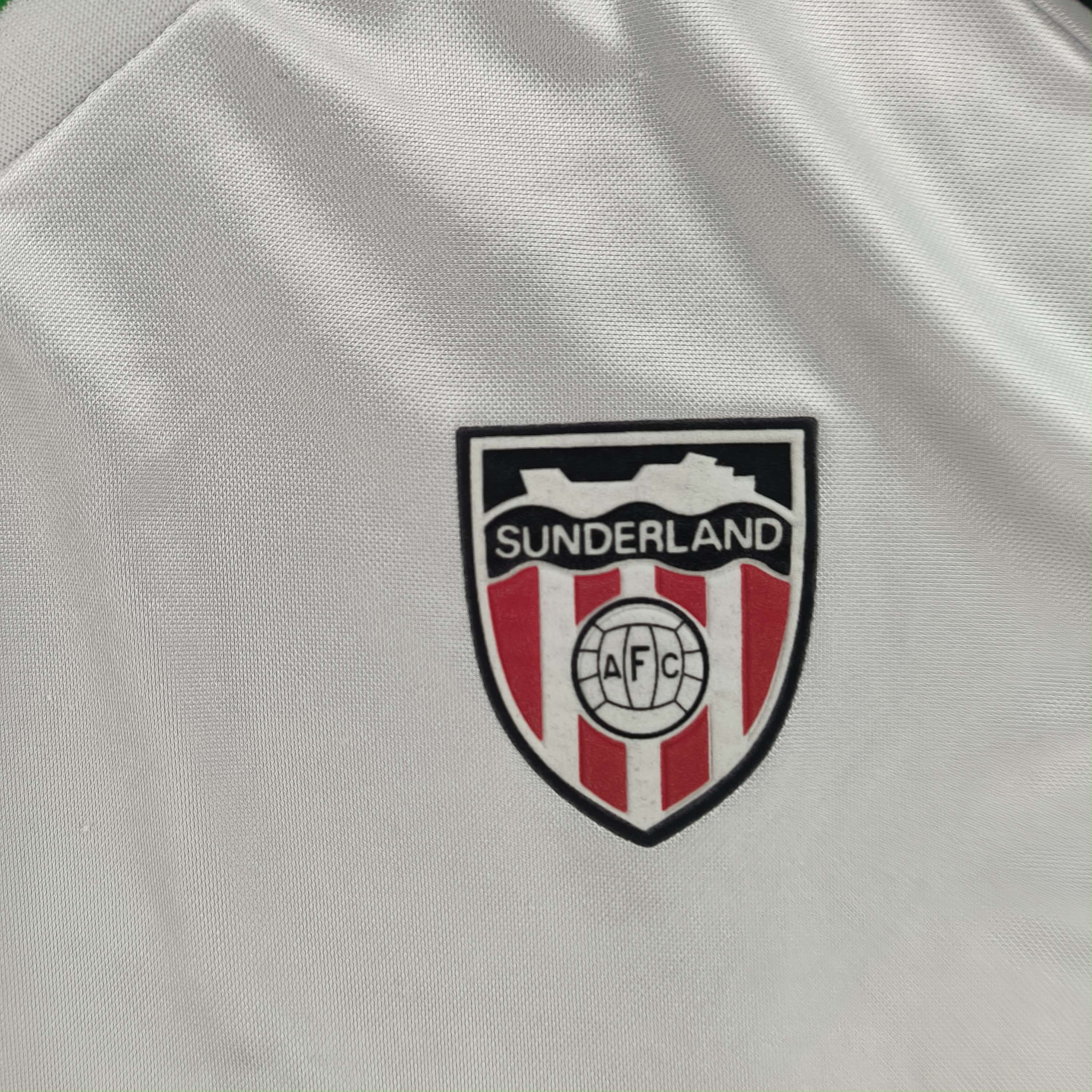 Other Sunderland 1991-94 Score Draw away retro football jersey XL Size US XL / EU 56 / 4 - 4 Thumbnail