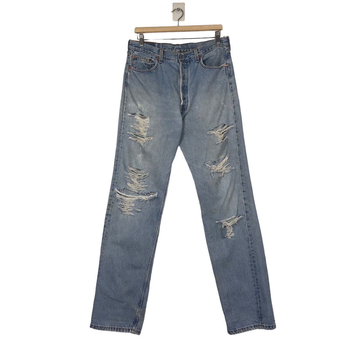 Levi's 🔥VINTAGE DENIM JEANS DISTRESSED LEVI’S 501 MADE IN USA Size US 32 / EU 48 - 1 Thumbnail