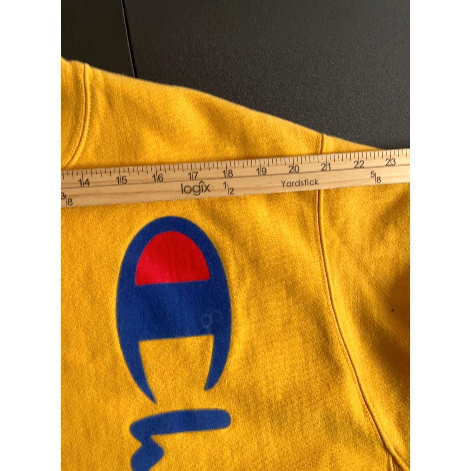 Champion Champion Sweatshirt 2XL Yellow Graphic Print Reverse Weave Crew Neck Heavyweight Men’s Pullover Size US XXL / EU 58 / 5 - 7 Thumbnail
