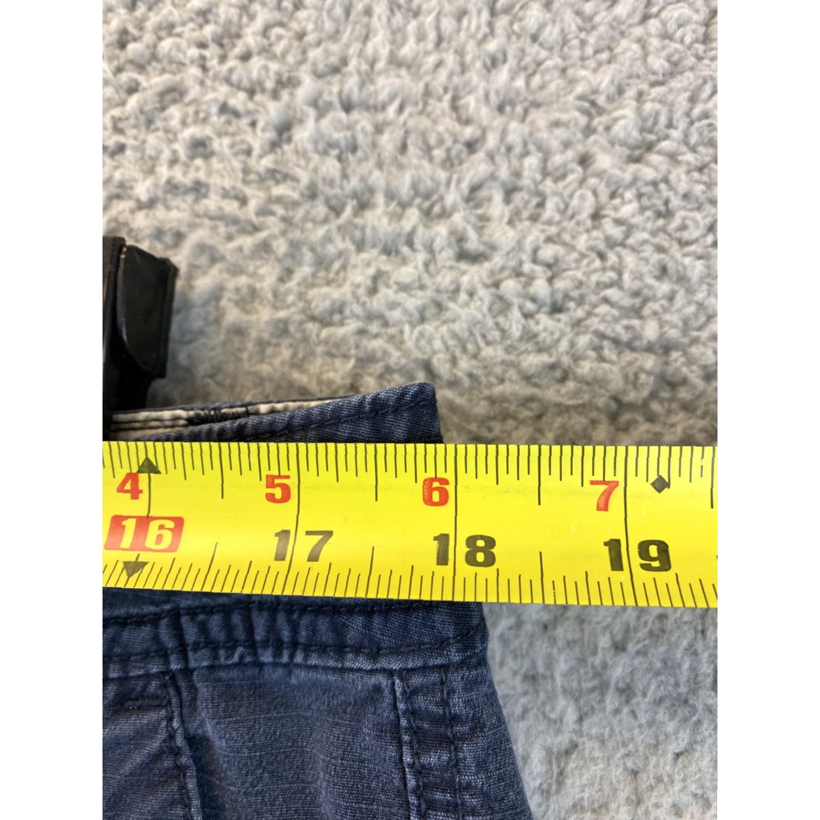 Eddie Bauer VINTAGE? No — Eddie Bauer Grey Shorts Women Chino Regular, Size P12, Gray, 5-Pocket, Knit/Cotton, Casual Activewear, Hiking, Golf, Summer, Womens Size 34" / US 12 / IT 48 - 4 Thumbnail