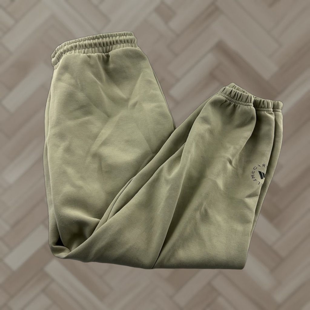 Stella McCartney Adidas Stella McCartney Baggy Sweatpants Women's XL Khaki Beige Pants Mens XL Beige Sweatpants Stella McCartney Adidas by Stella McCartney Size 40" / US 18 - 1 Thumbnail