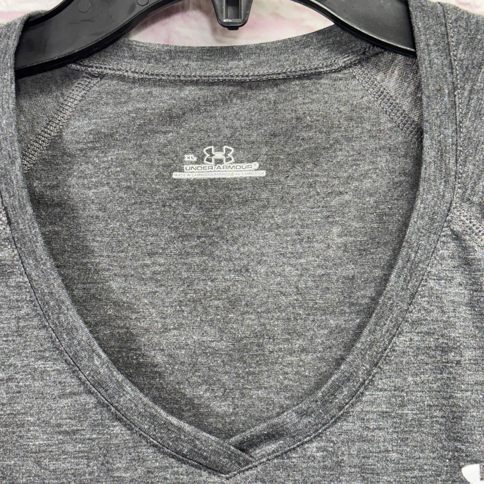 Under Armour Under Armour Women's Grey V-Neck T-Shirt XL Size XL / US 12-14 / IT 48-50 - 3 Thumbnail