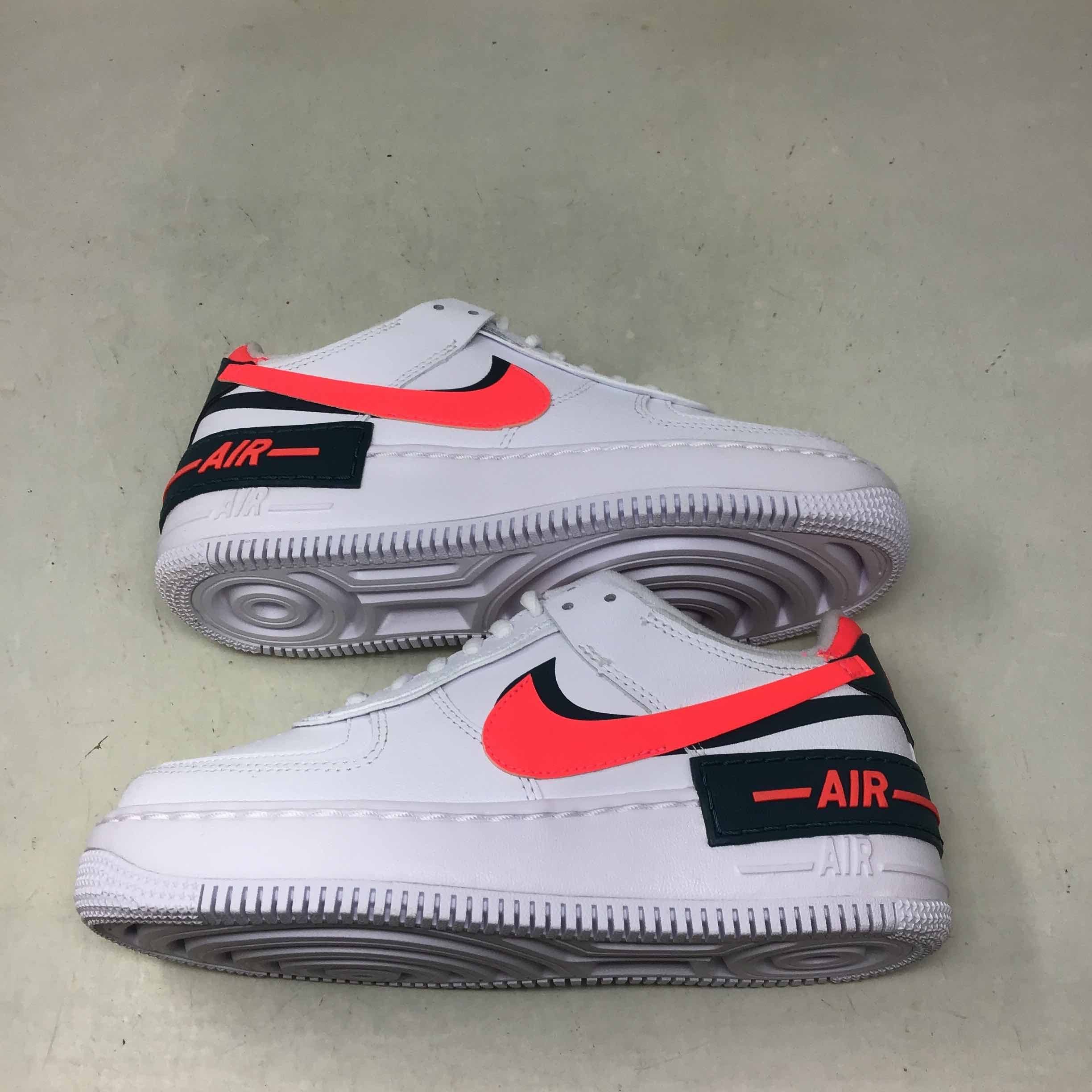 Wmns Air Force Shadow White Solar Red