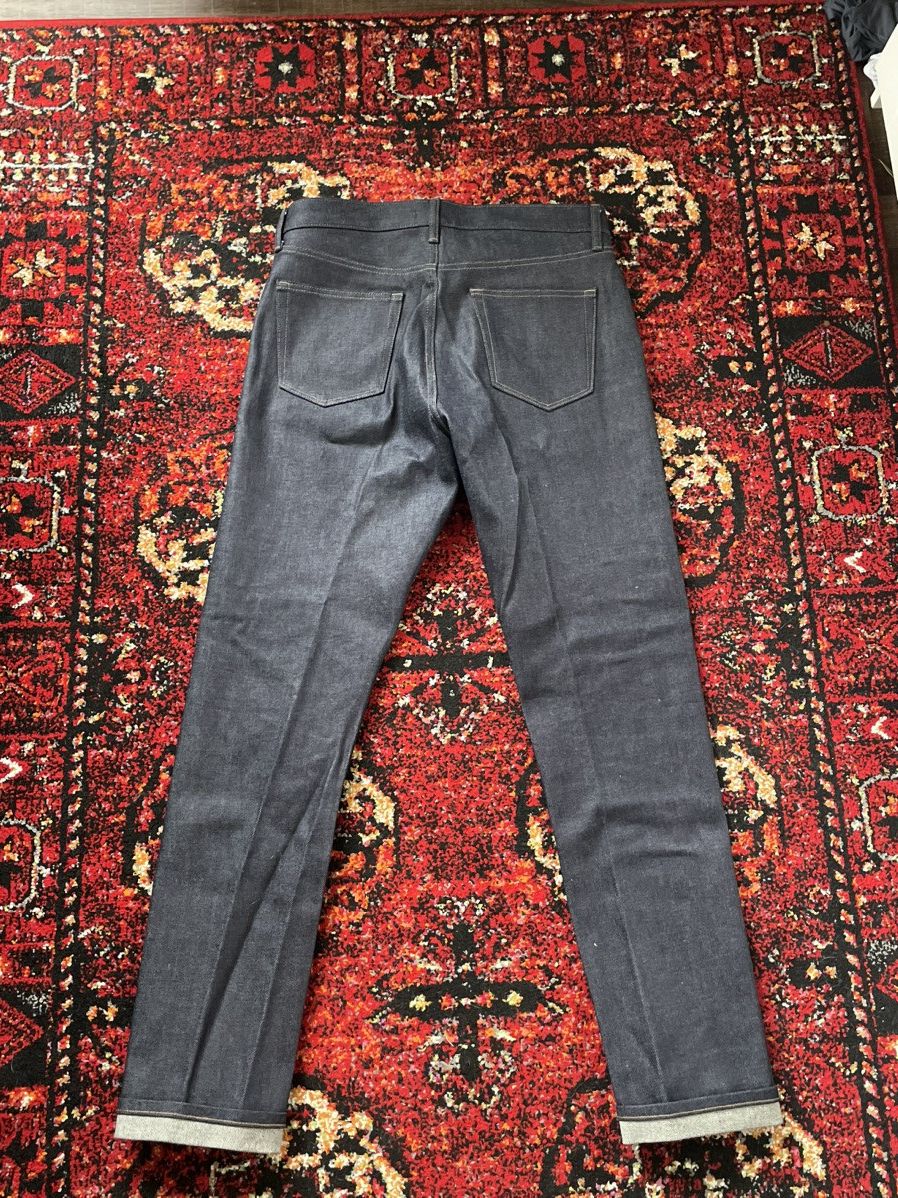Uniqlo Uniqlo Jeans Size US 33 - 2 Thumbnail
