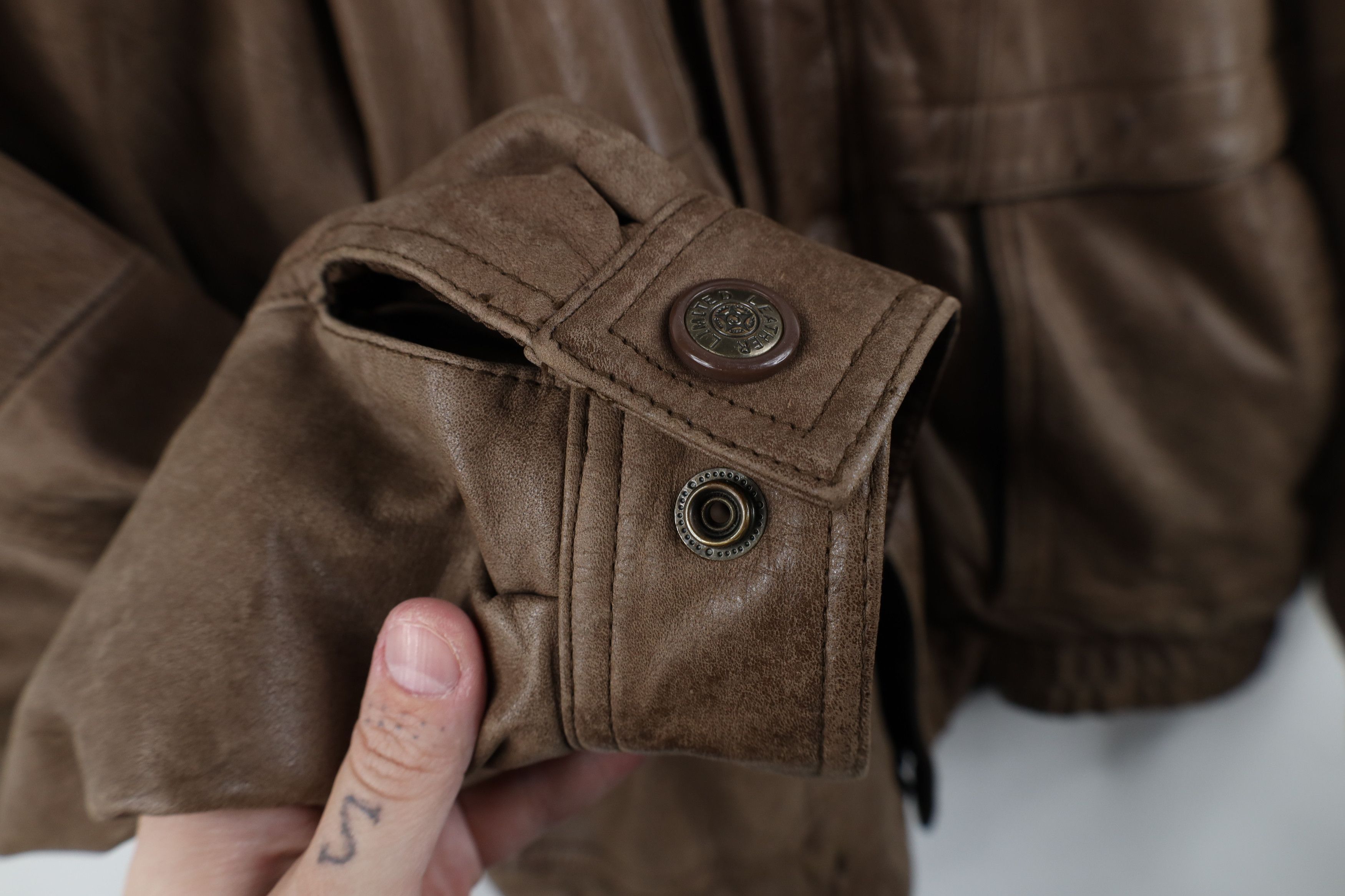 Vintage Vintage 90s Streetwear Leather Flight Bomber Jacket Brown Size US M / EU 48-50 / 2 - 7 Thumbnail
