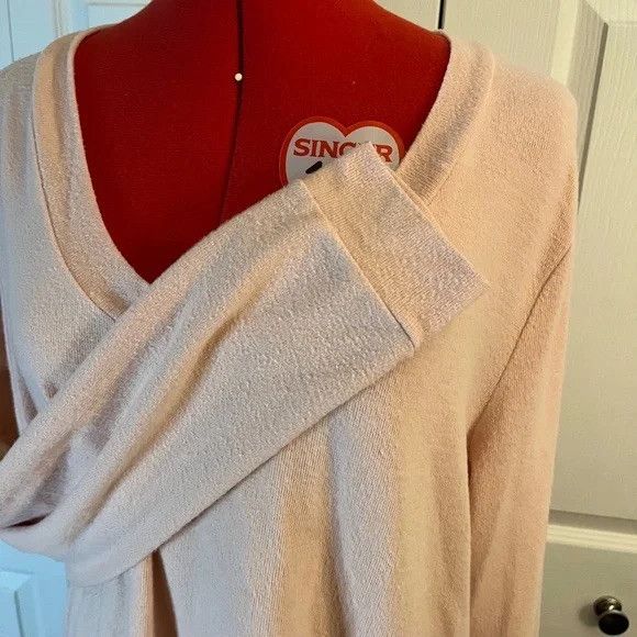 Other Peace Love World Lace Up Back Sweater M/L Size M / US 6-8 / IT 42-44 - 6 Thumbnail