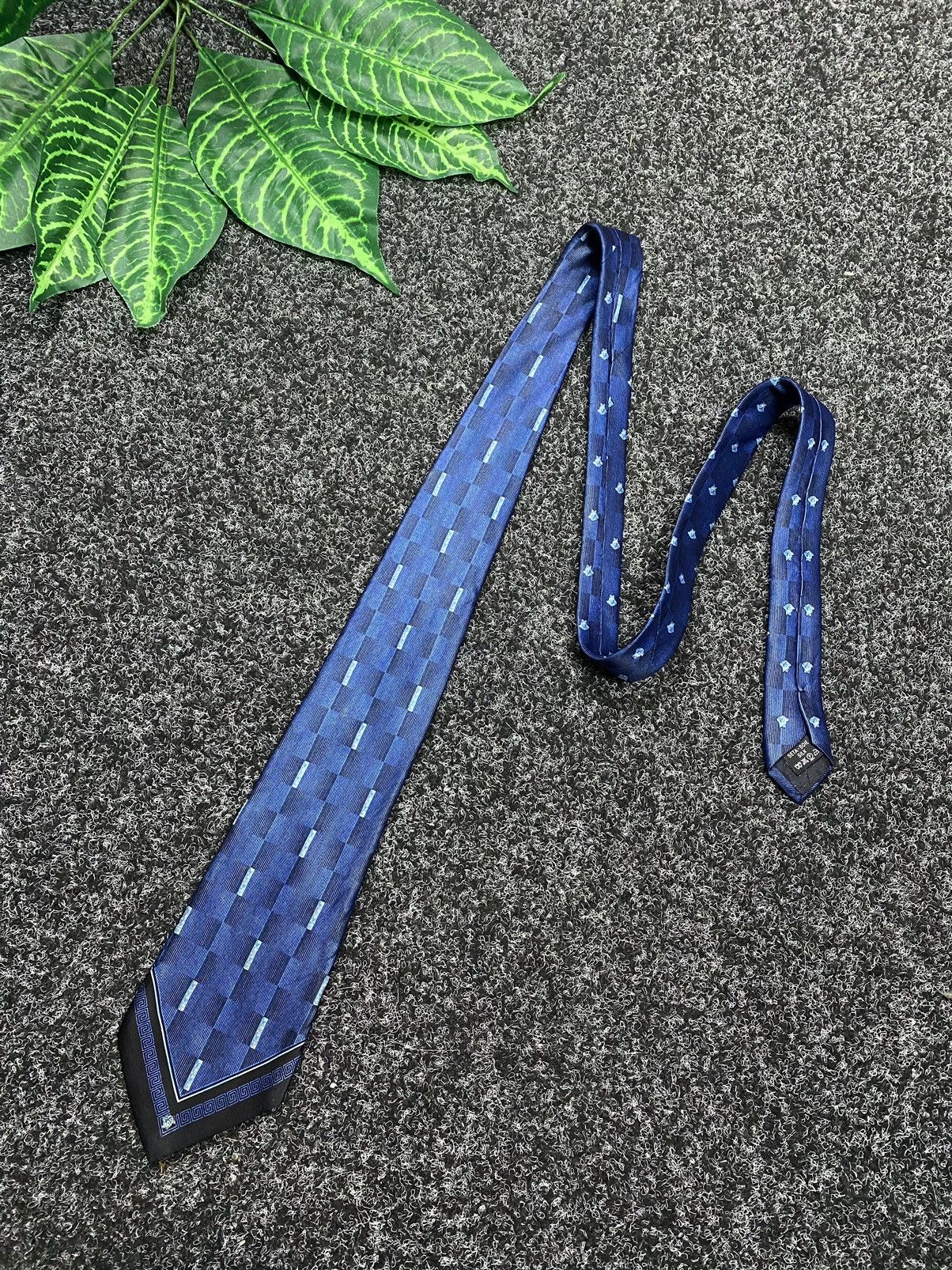 Versace Vintage tie GIANNI VERSACE Size ONE SIZE - 3 Thumbnail