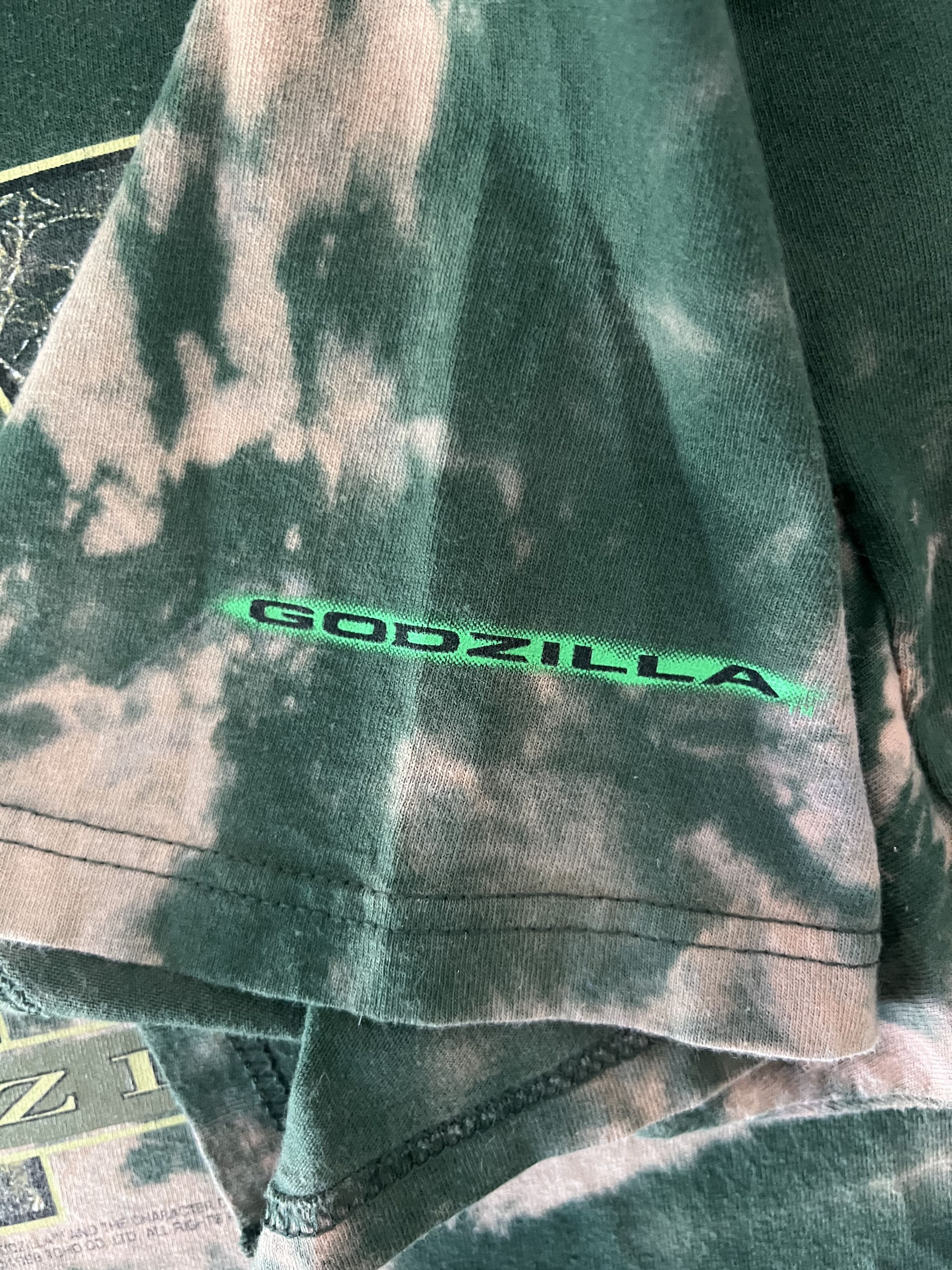 Fruit Of The Loom Vintage Godzilla 1998 T Shirt Tie Dye Size US XL / EU 56 / 4 - 3 Thumbnail