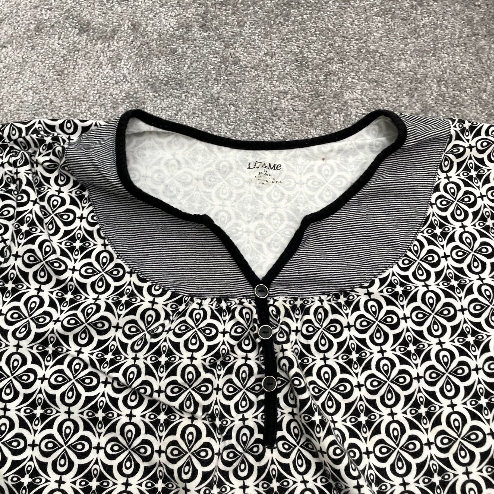 Vintage Liz & Me Plus Size 3XL Women’s Henley T-Shirt Black White Geometric Short Sleeve Cotton Casual Size XXL / US 16-18 / IT 52-54 - 3 Thumbnail