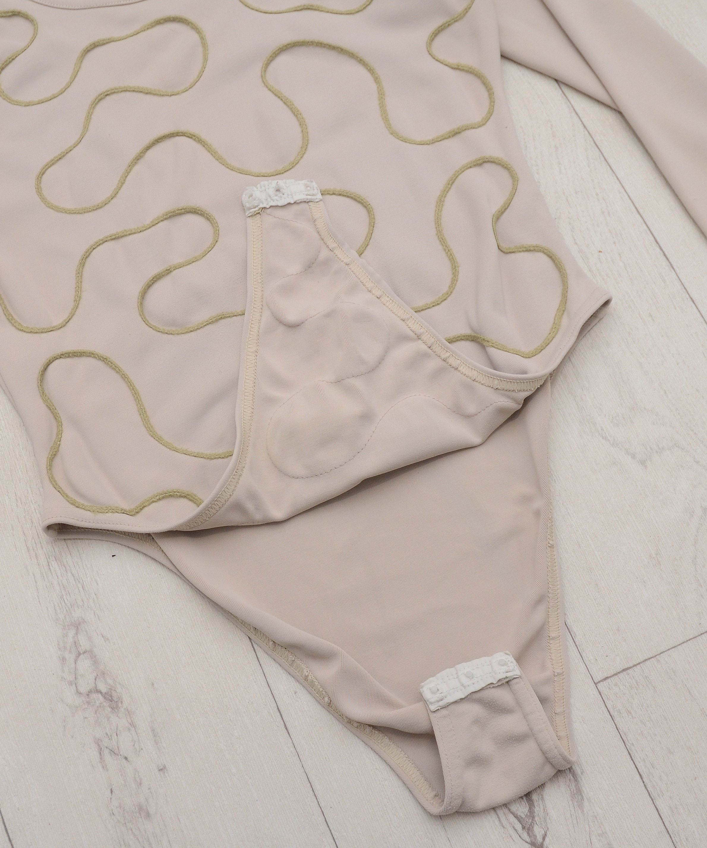 Vintage Elegant Beige Bodysuit Gold Embroidery Chara de Crome Paris Size ONE SIZE - 8 Thumbnail