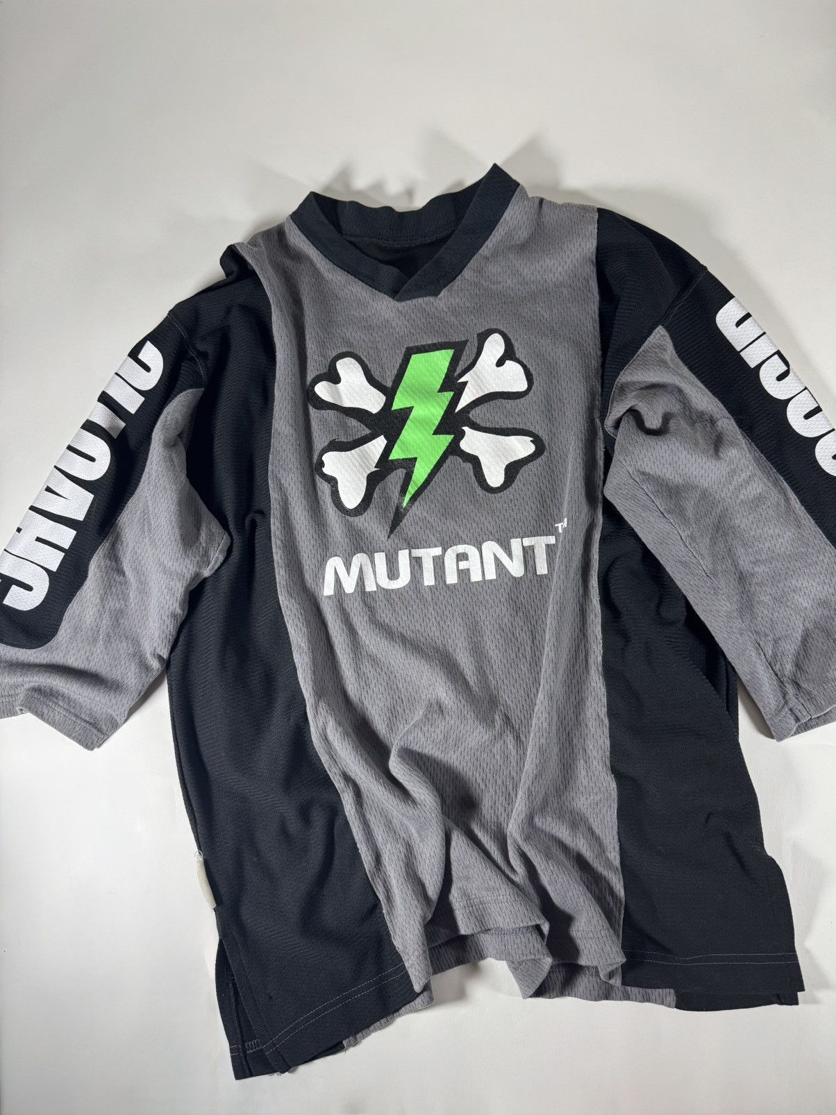 Undercover Chaotic Discord | Grailed
