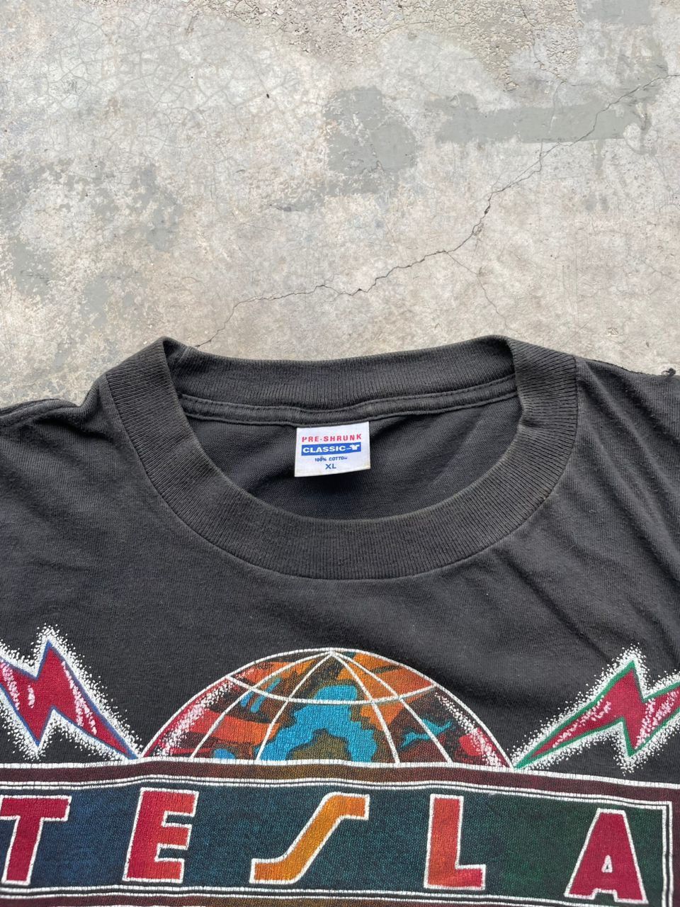 Band Tees Vintage 90s Tesla On Tour Band Tees Size US XL / EU 56 / 4 - 4 Thumbnail