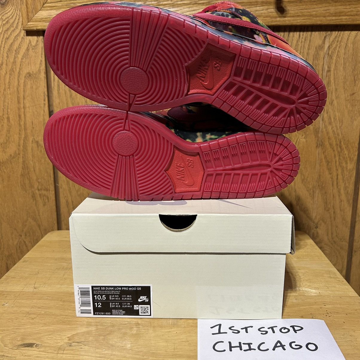 Designer × Nike Nike SB Dunk Low x Wizard of Oz FZ1291-600 Size 10.5 NEW Size US 10.5 / EU 43-44 - 7 Thumbnail