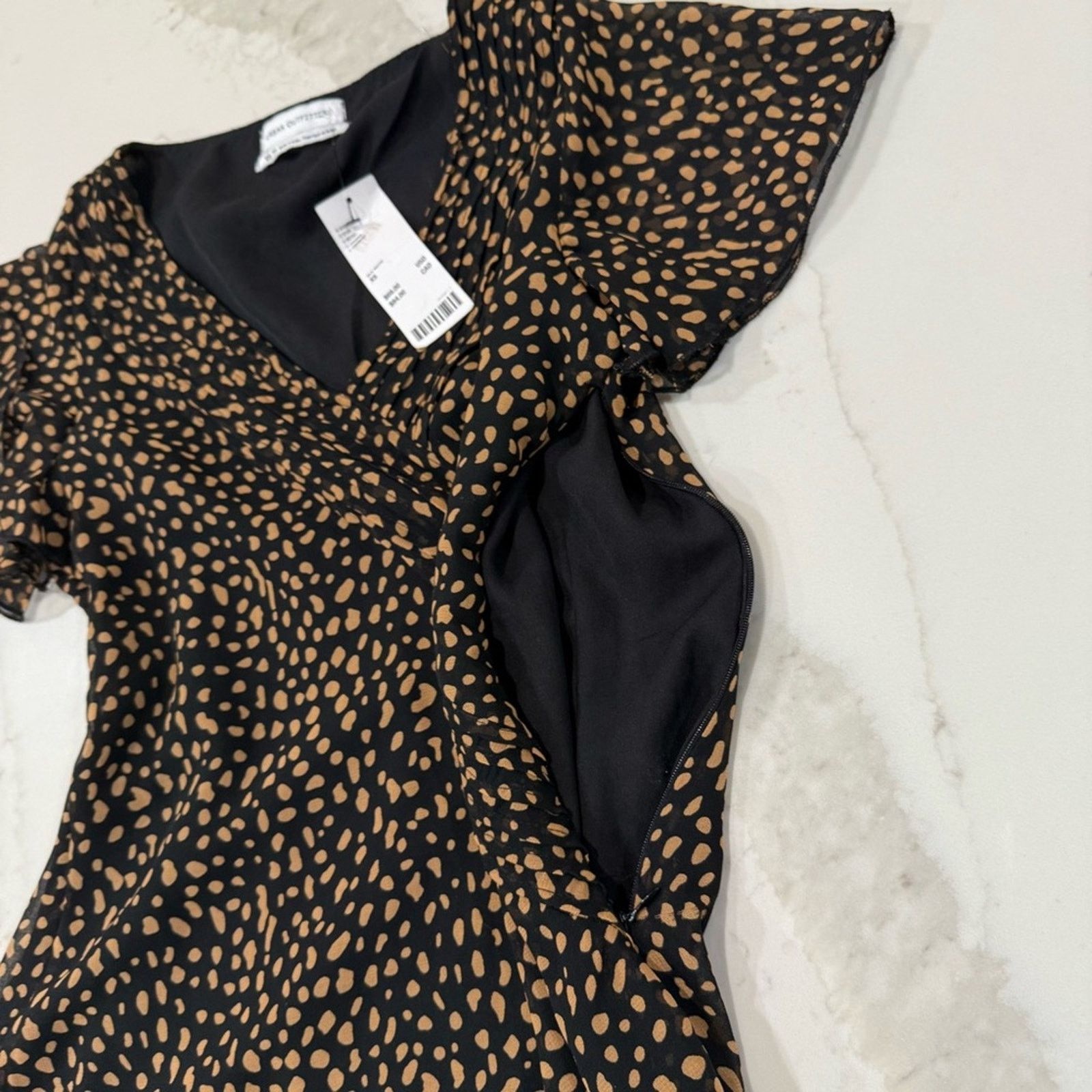 Urban Outfitters Urban Outfitters NWT Rosalee VNeck ALine MiniDress Womens XS Size XS / US 0-2 / IT 36-38 - 16 Thumbnail