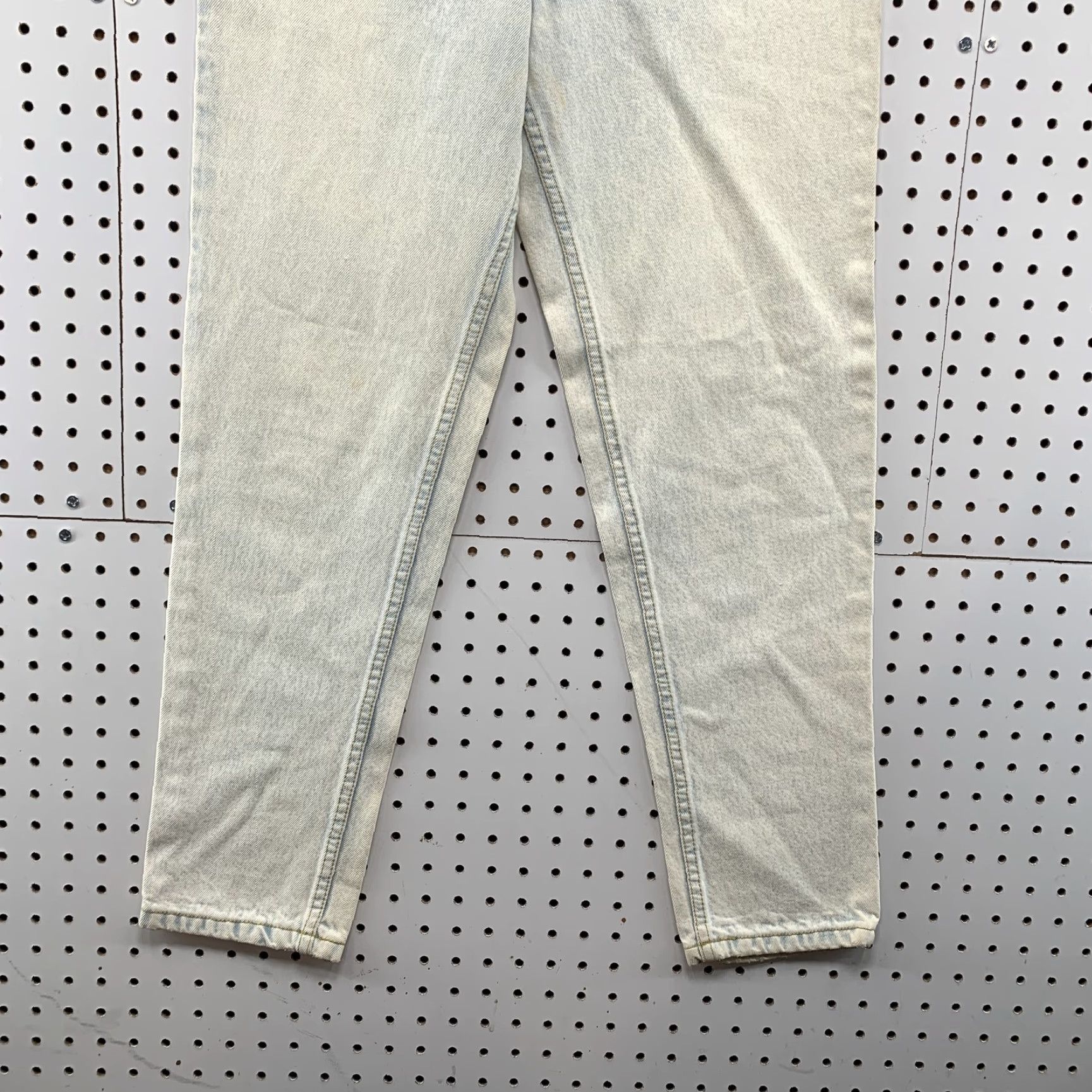Guess VINTAGE 90s GUESS Denim Jeans Mens Size 30 Fits 29x28 Blue Tapered 5-Pocket USA Size US 30 / EU 46 - 3 Thumbnail