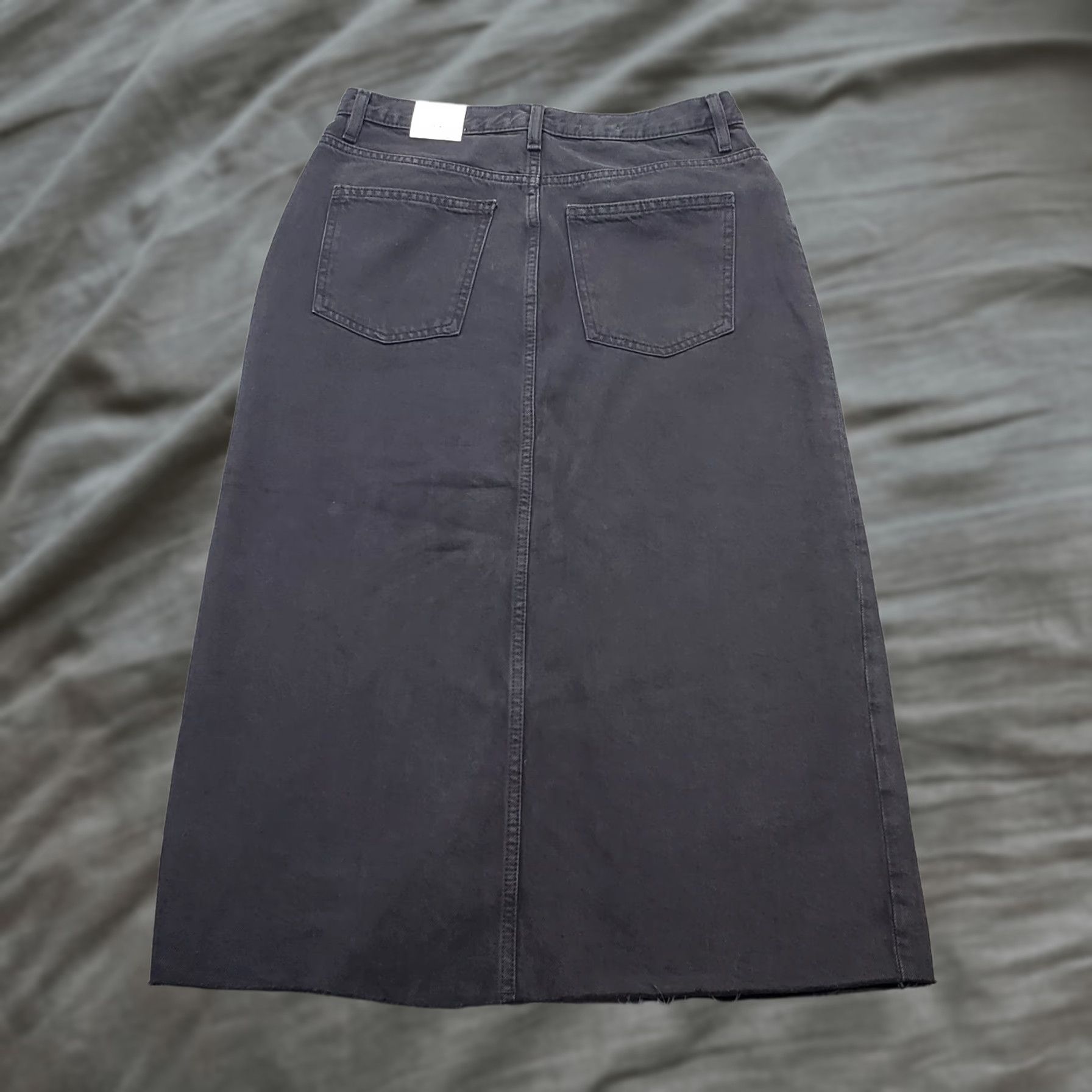 Vintage MNG Womens Skirt L Midi Black Denim Vented Front Raw Hem High Waist Pockets Zipper Button A-Line Basics Size 36" / US 14 / IT 50 - 1 Thumbnail