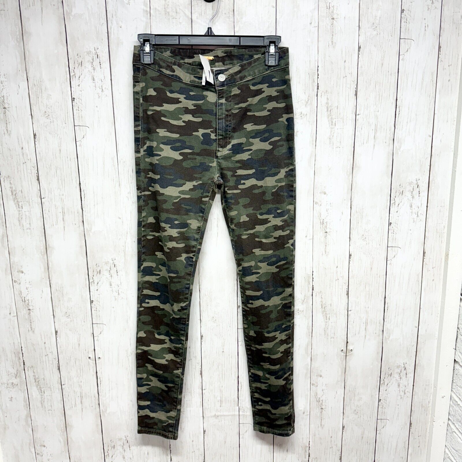 Free People Free People Jeans 25 Low Rise Skinny Camo Ankle Button Size 25" / US 0 / IT 36 - 1 Thumbnail